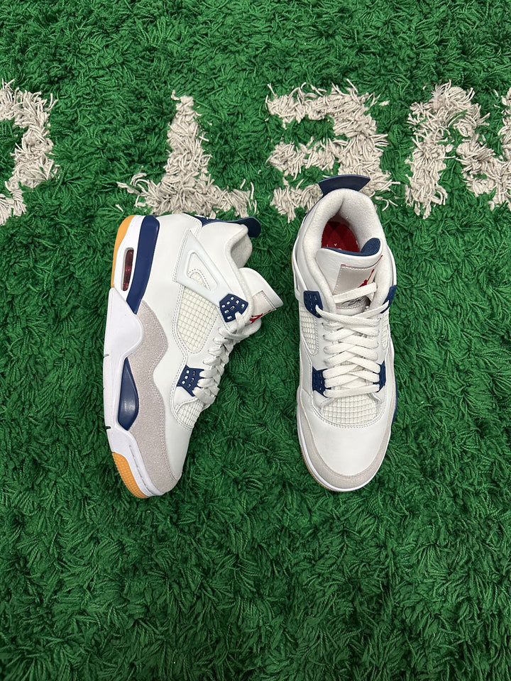 Jordan 4 SB Navy (VNDS)