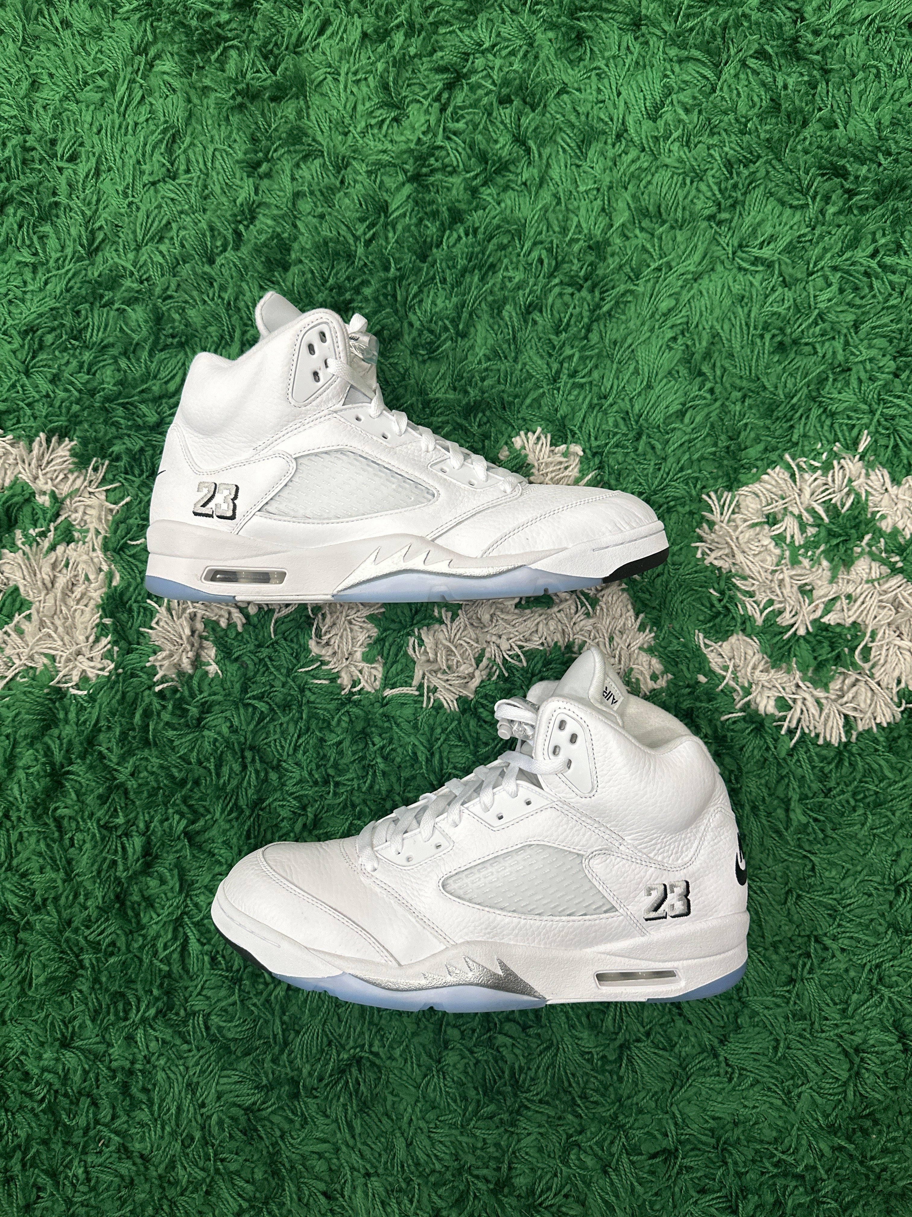 Jordan 5 White Metallic (VNDS)