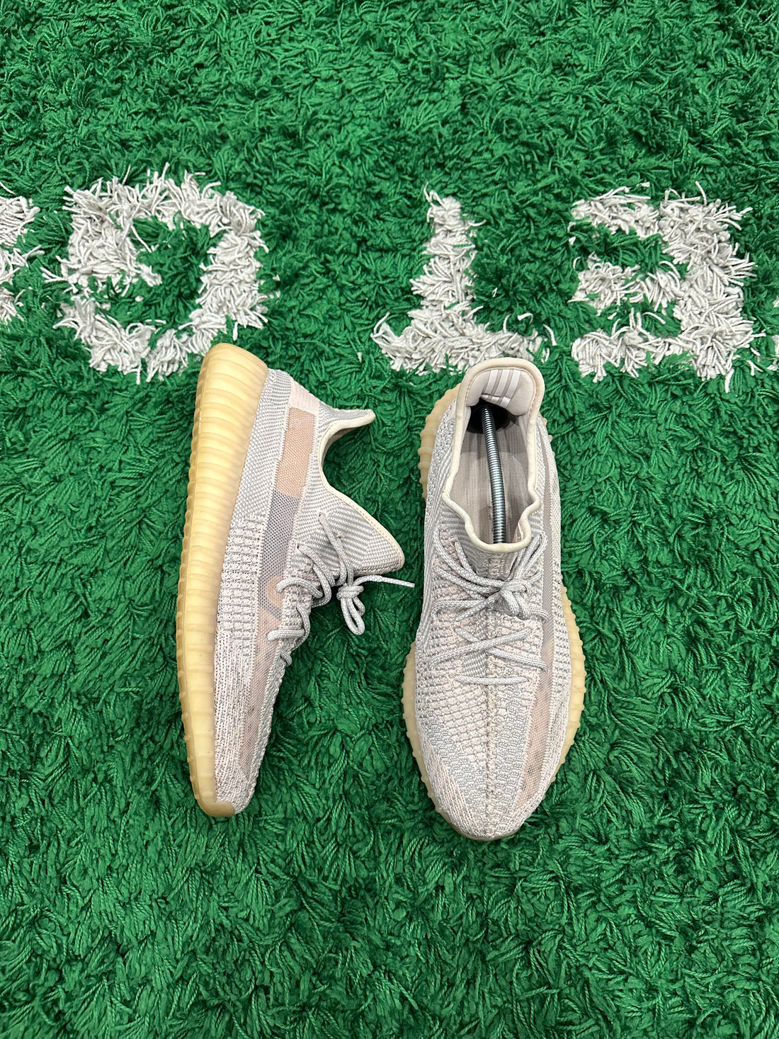 Yeezy 350 Synth (VNDS)