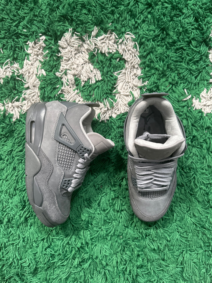 VNDS Jordan 4 “ wet cement “