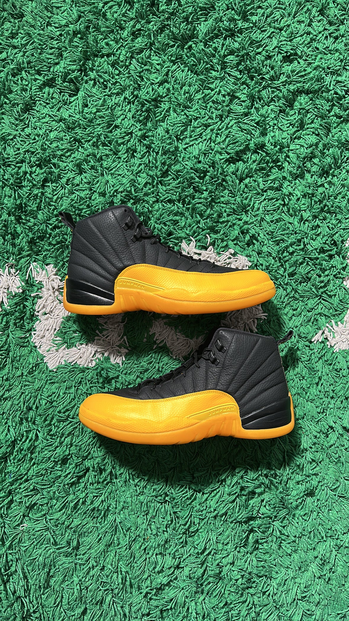 Jordan 12 Black University Gold (Preowned)