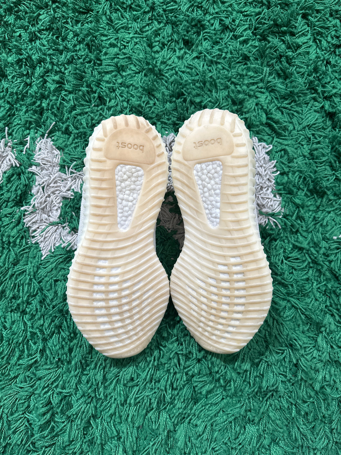 Yeezy 350 Bone (VNDS)
