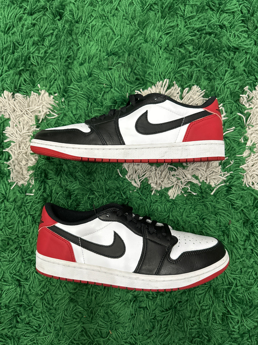 Jordan 1 Low Black Toe (VNDS)