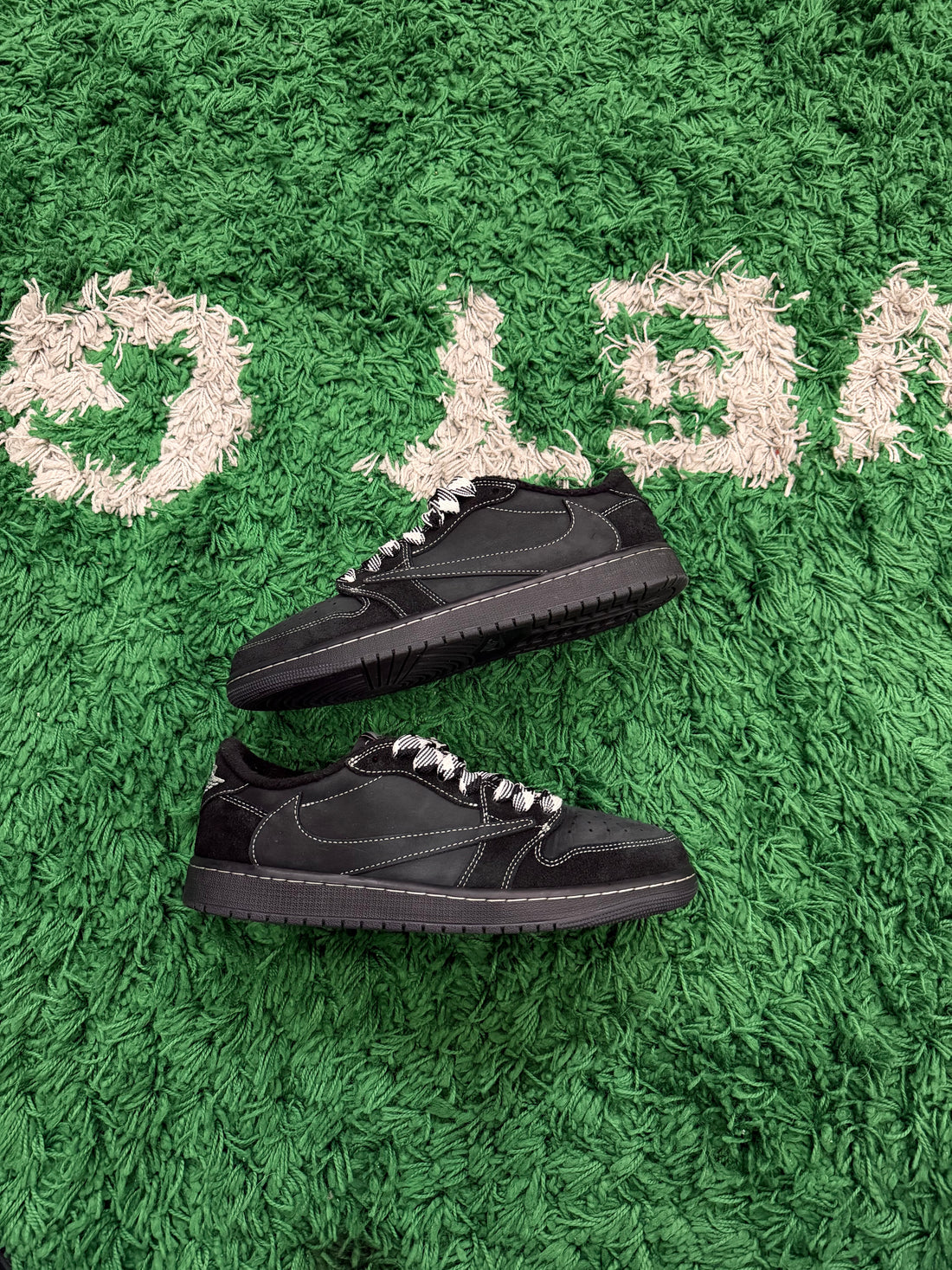 Jordan 1 Travis Scott Black Phantom