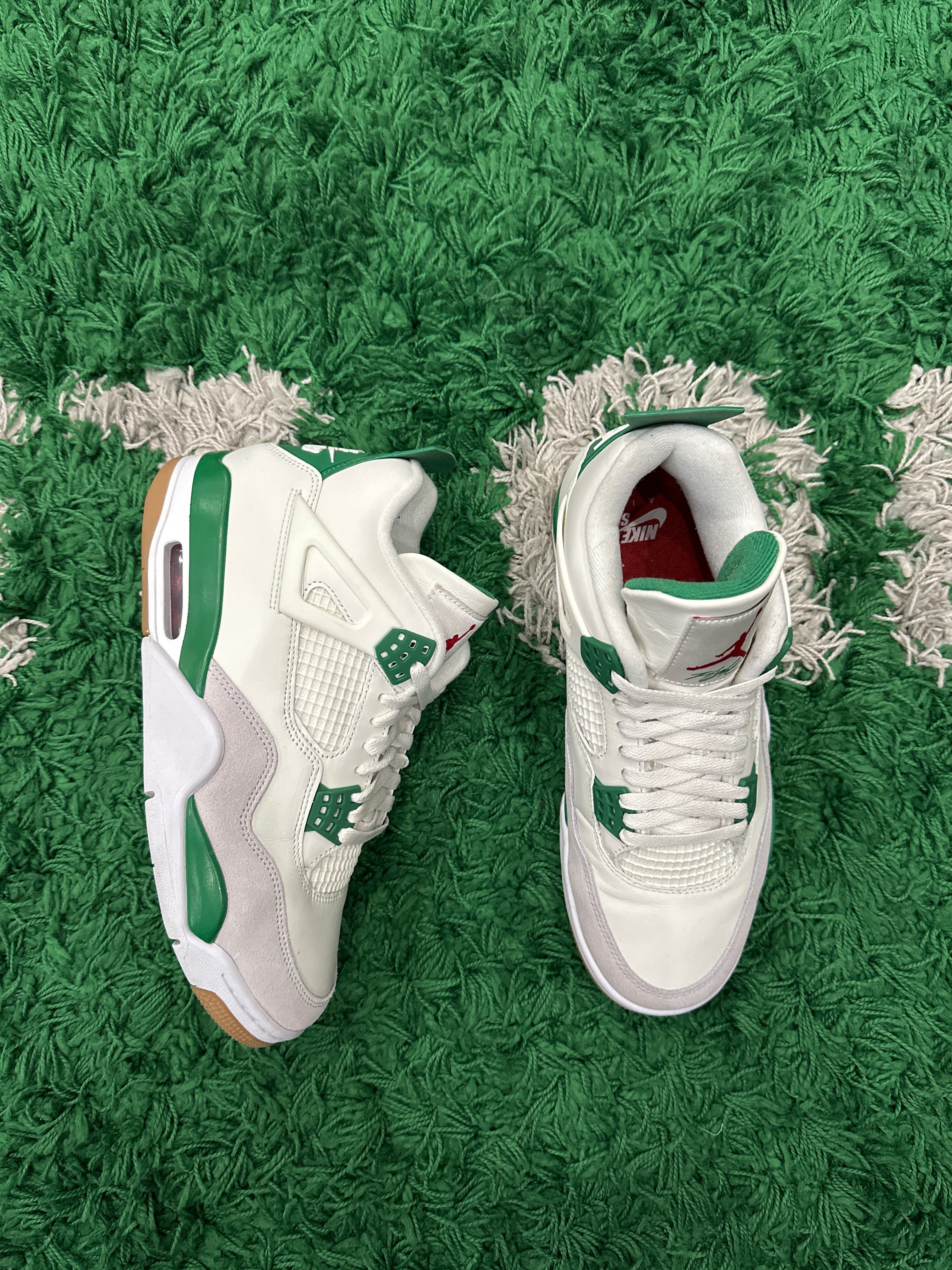 Jordan 4 SB Pine Green (VNDS)
