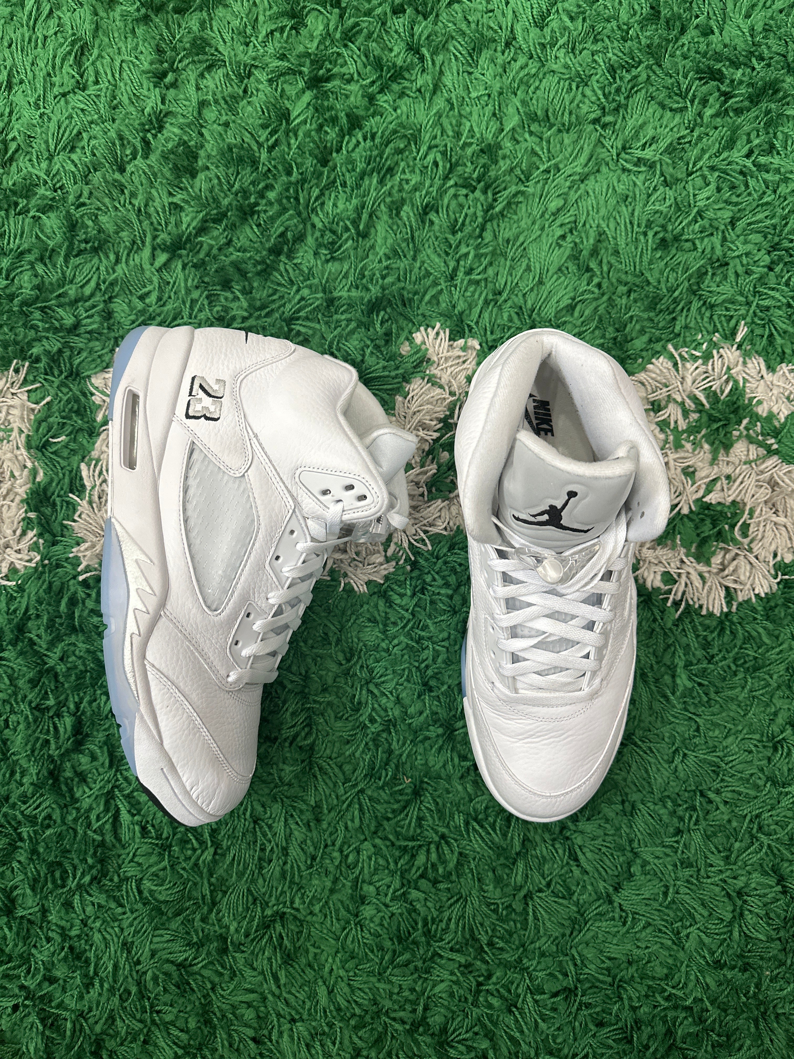 Jordan 5 White Metallic (VNDS)