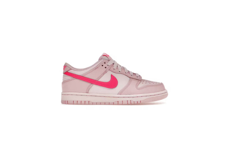 Nike Dunk Low Triple Pink