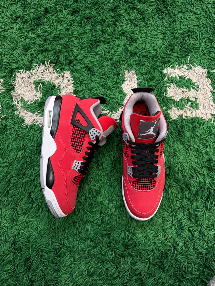 Jordan 4 Toro Bravo (VNDS)