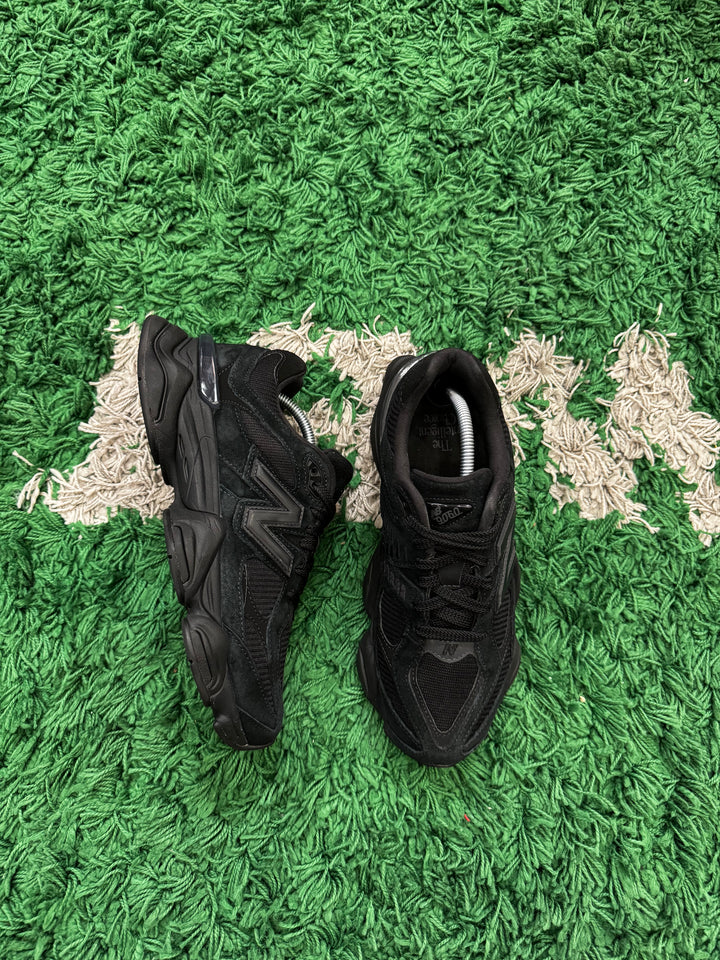 New Balance 9060 Black (VNDS)