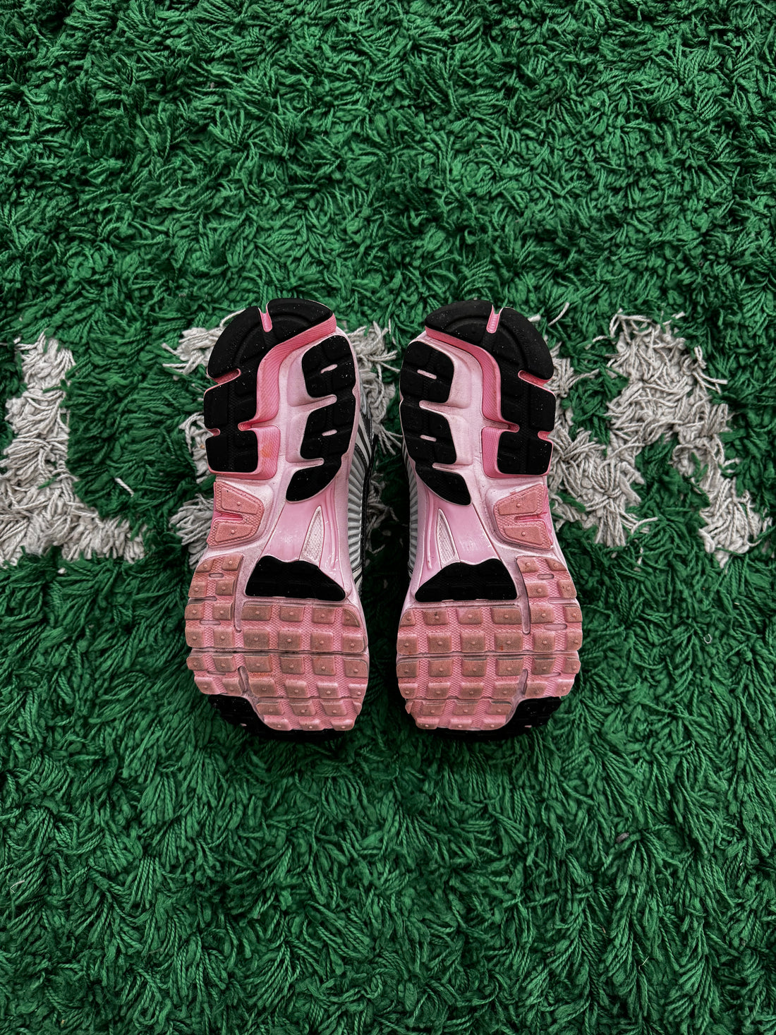 Nike Zoom Vomero 5 Photon Dust Pink Foam (VNDS)