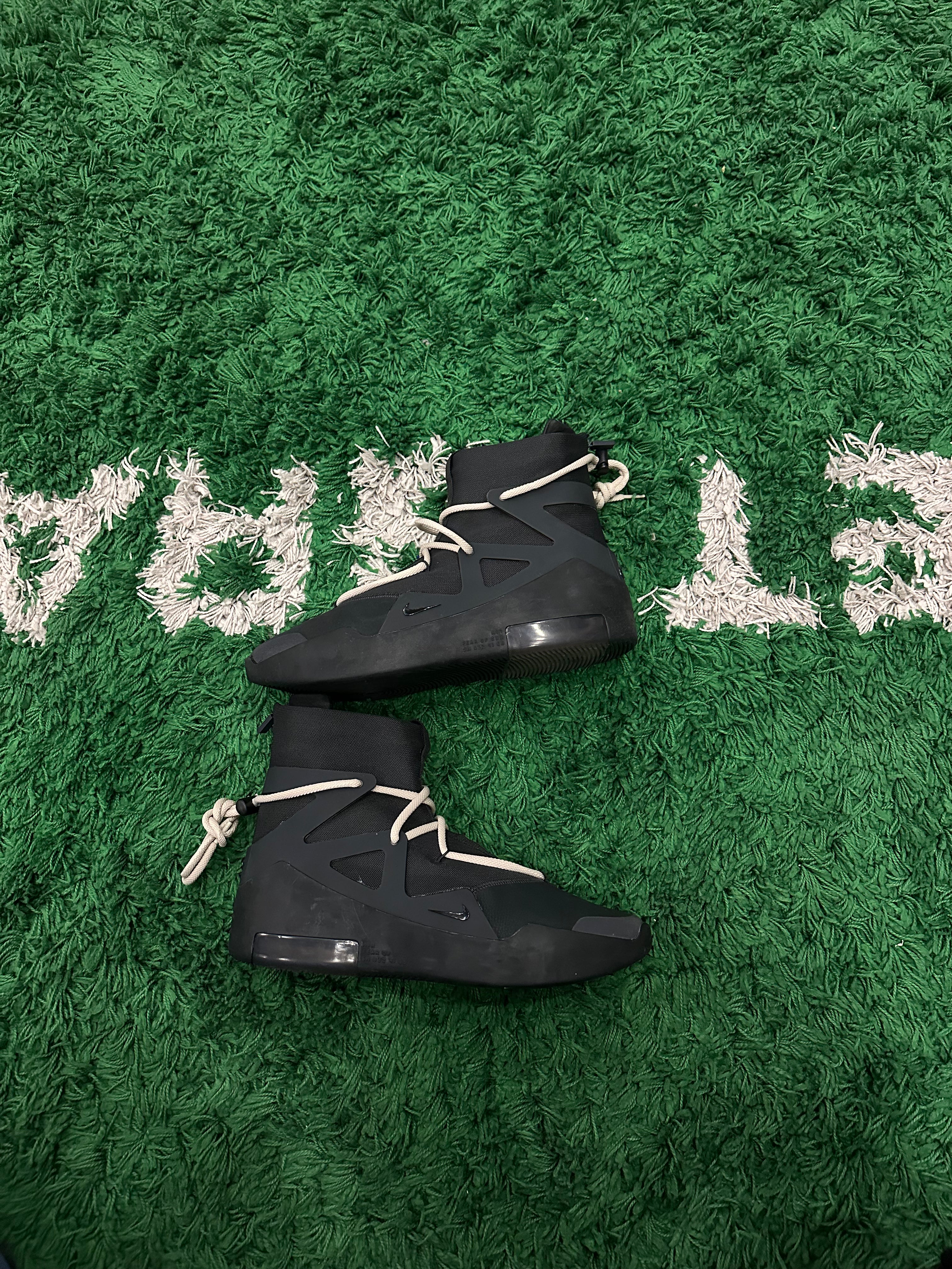 Nike Air Fear Of God Triple Back (VNDS)