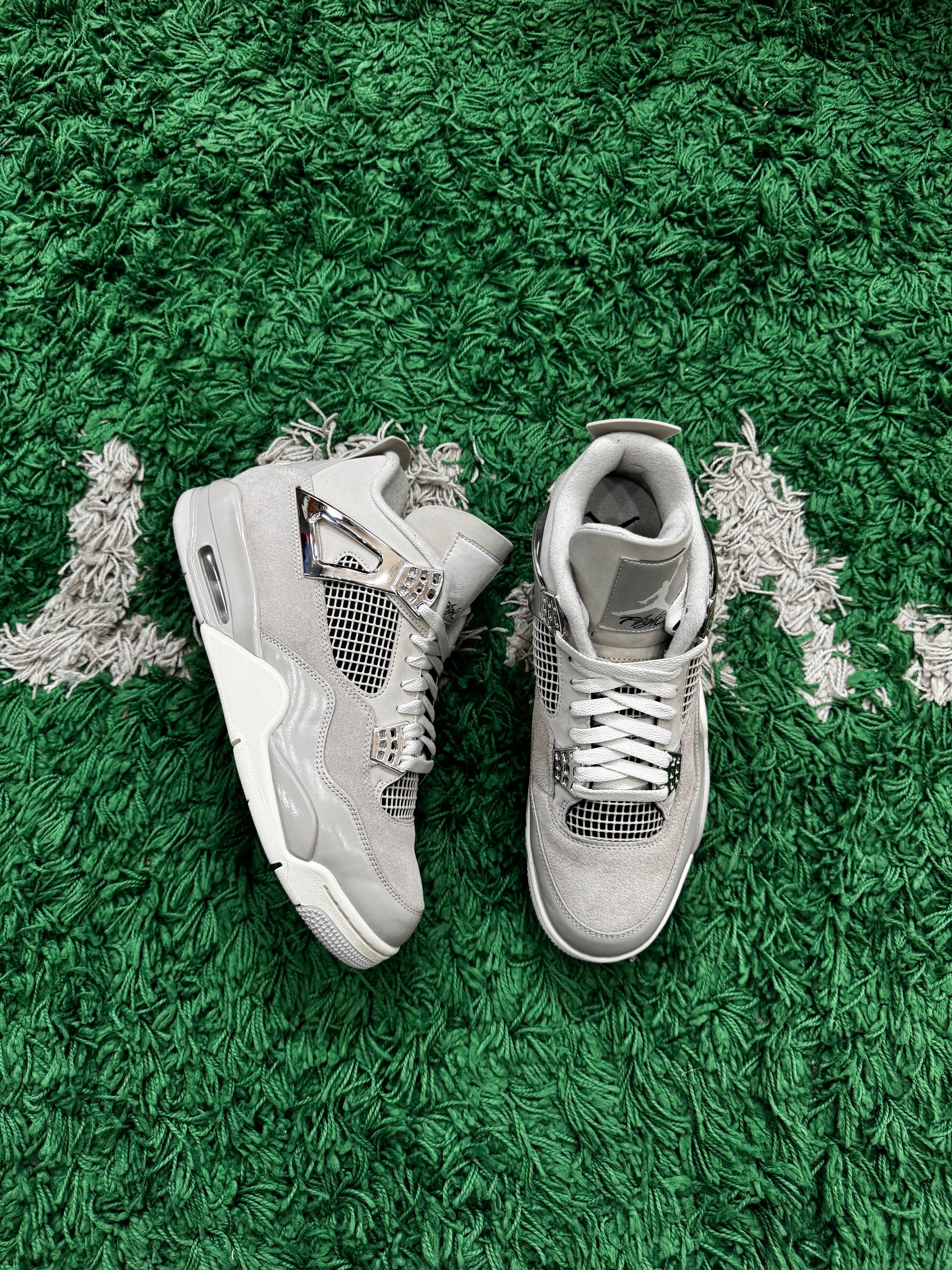 Jordan 4 Frozen Moments (VNDS)