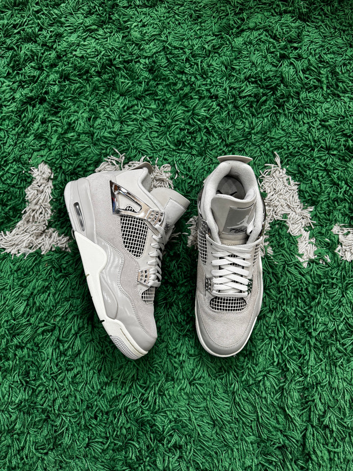 Jordan 4 Frozen Moments (VNDS)