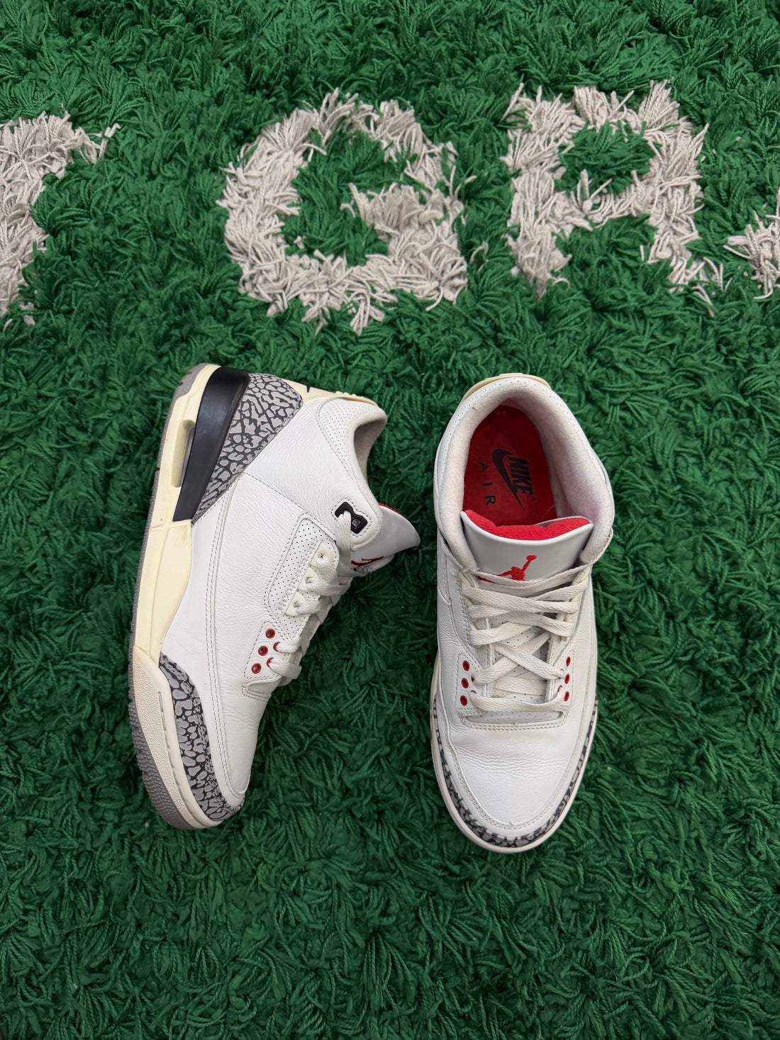Jordan 3 White Cement (Preowned)