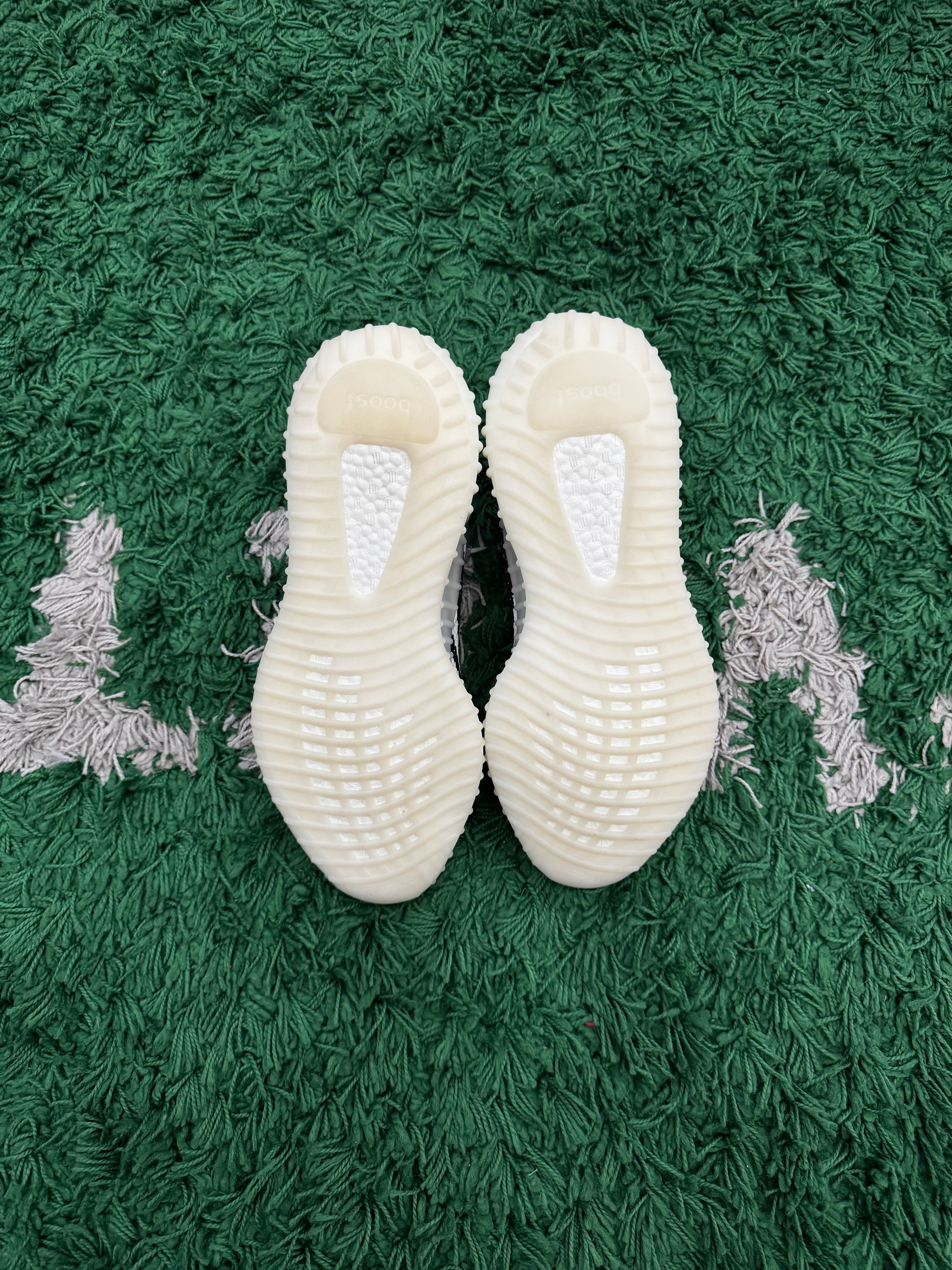 Yeezy 350 Zebra (Tried on)