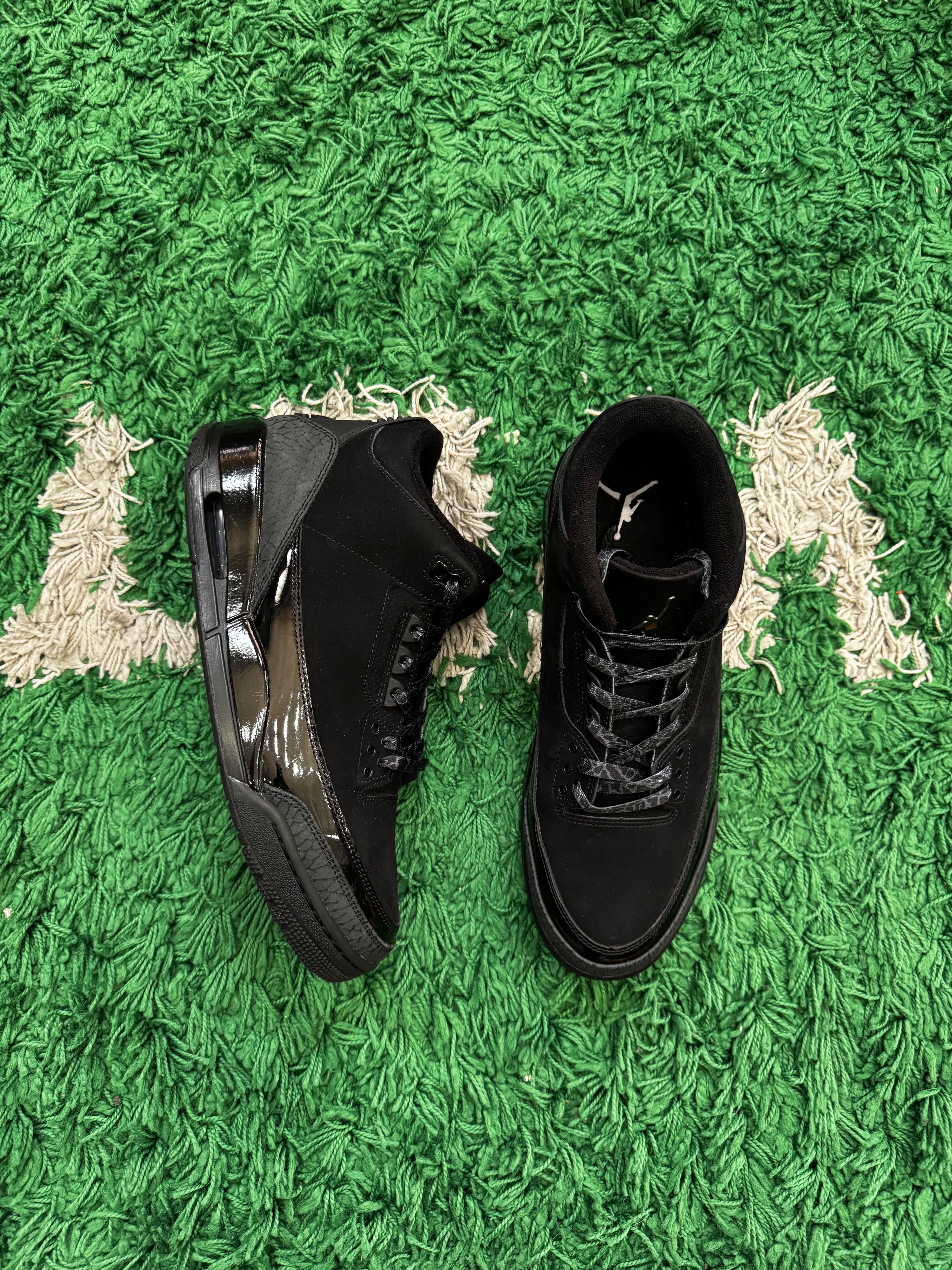 Jordan 3 Black Cat (Preowned)