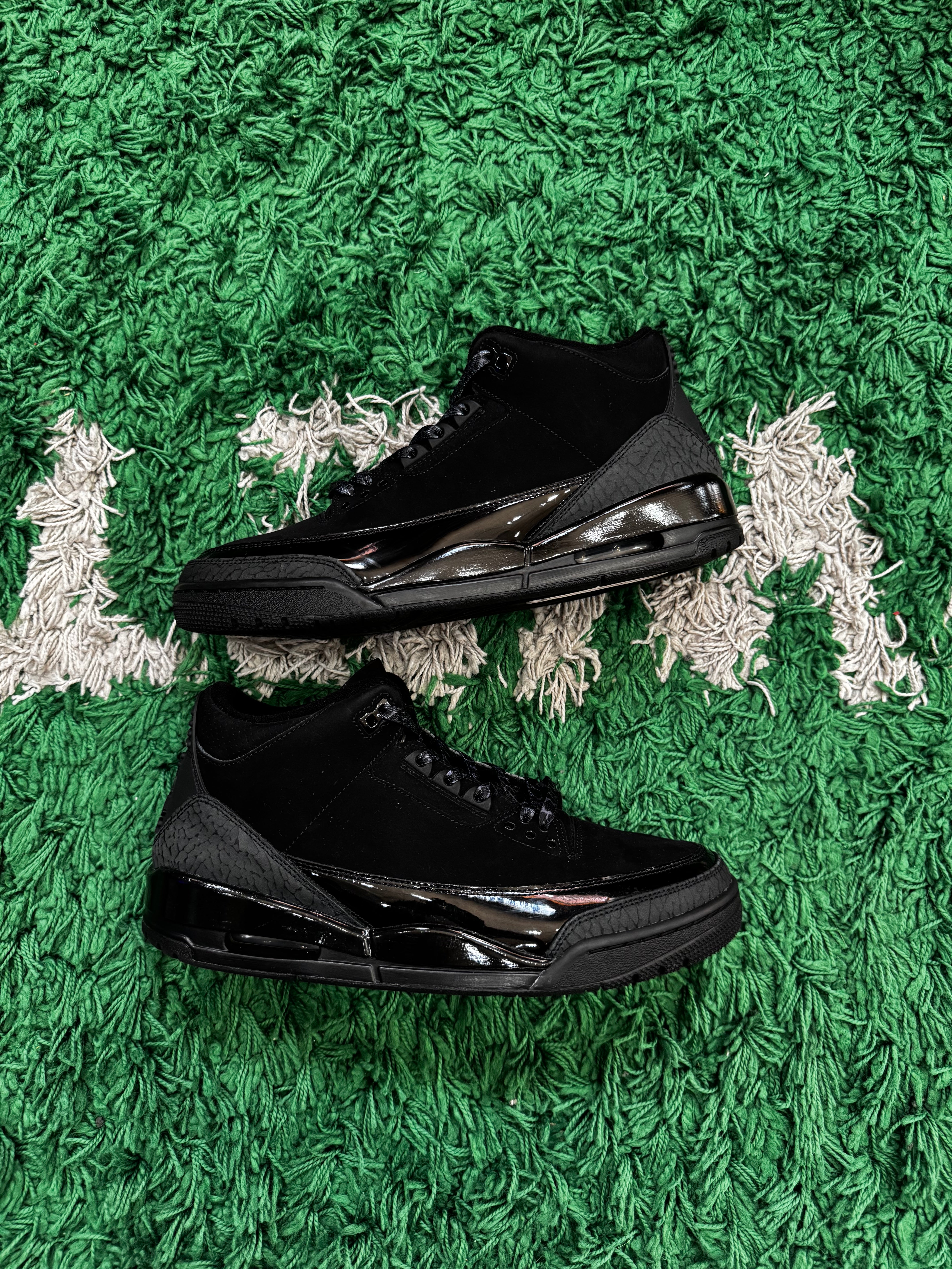 Jordan 3 Black Cat (Preowned)