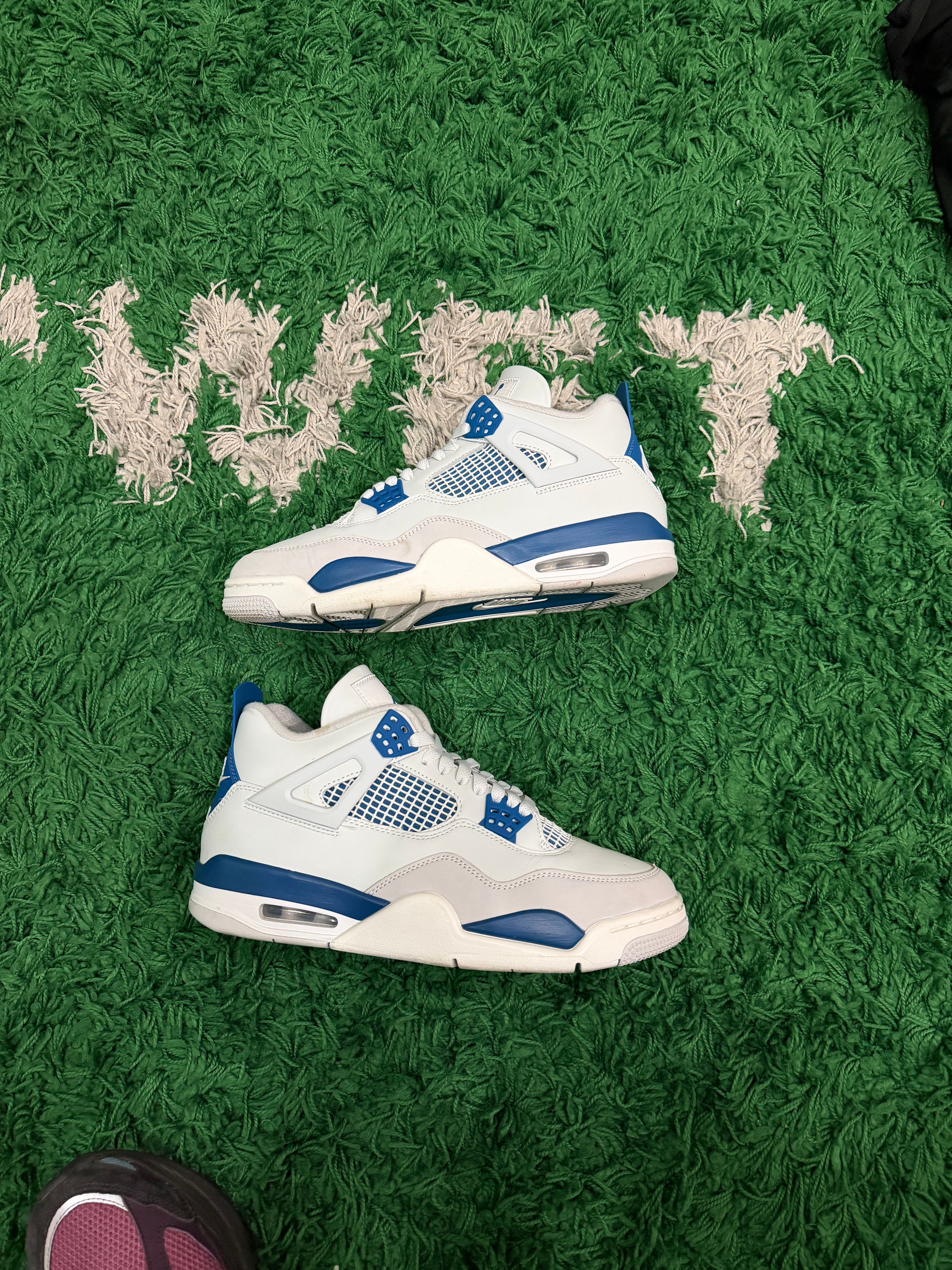 Jordan 4 Military Blue (VNDS)