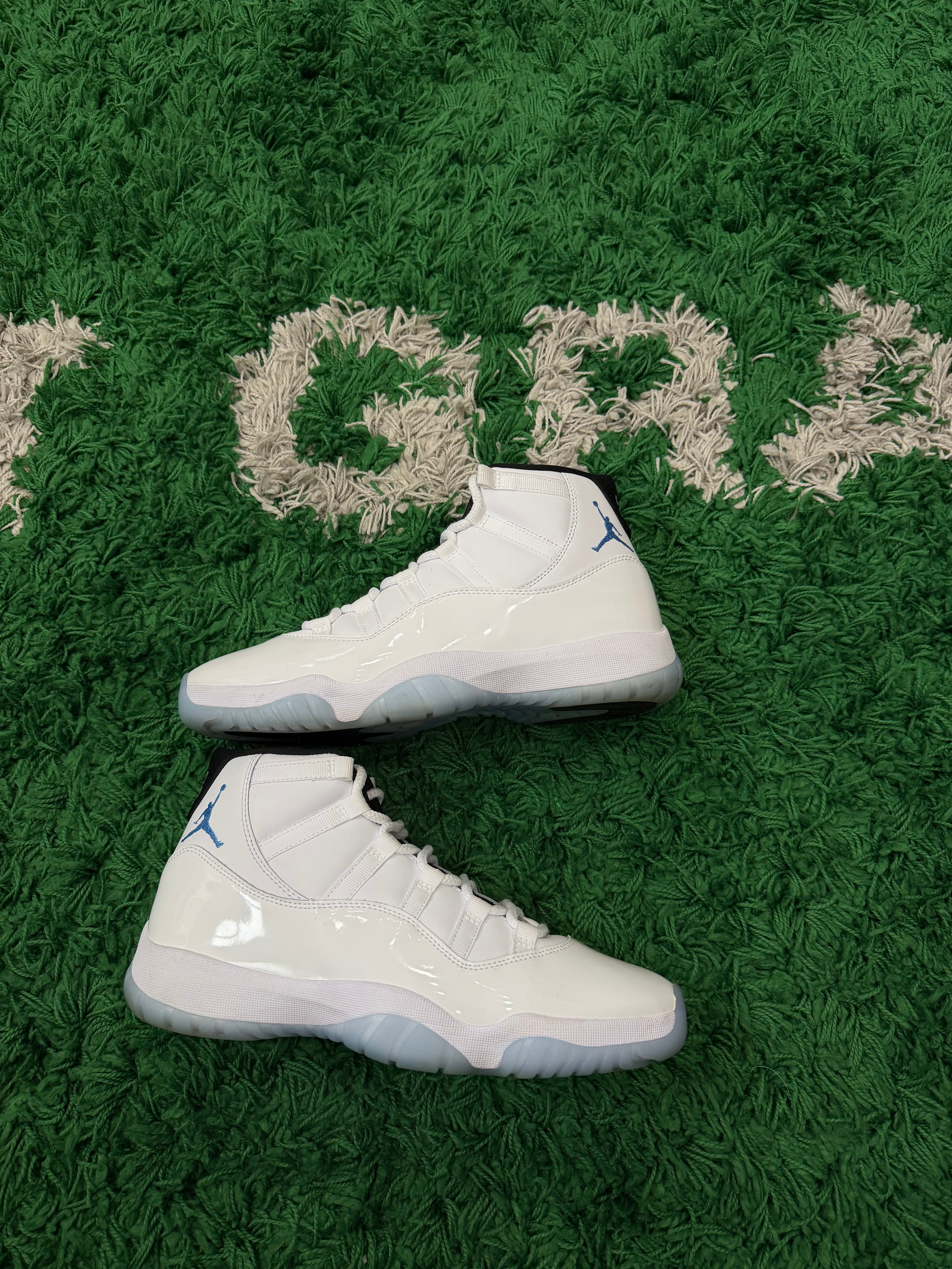 Jordan 11 Legend Blue (VNDS)