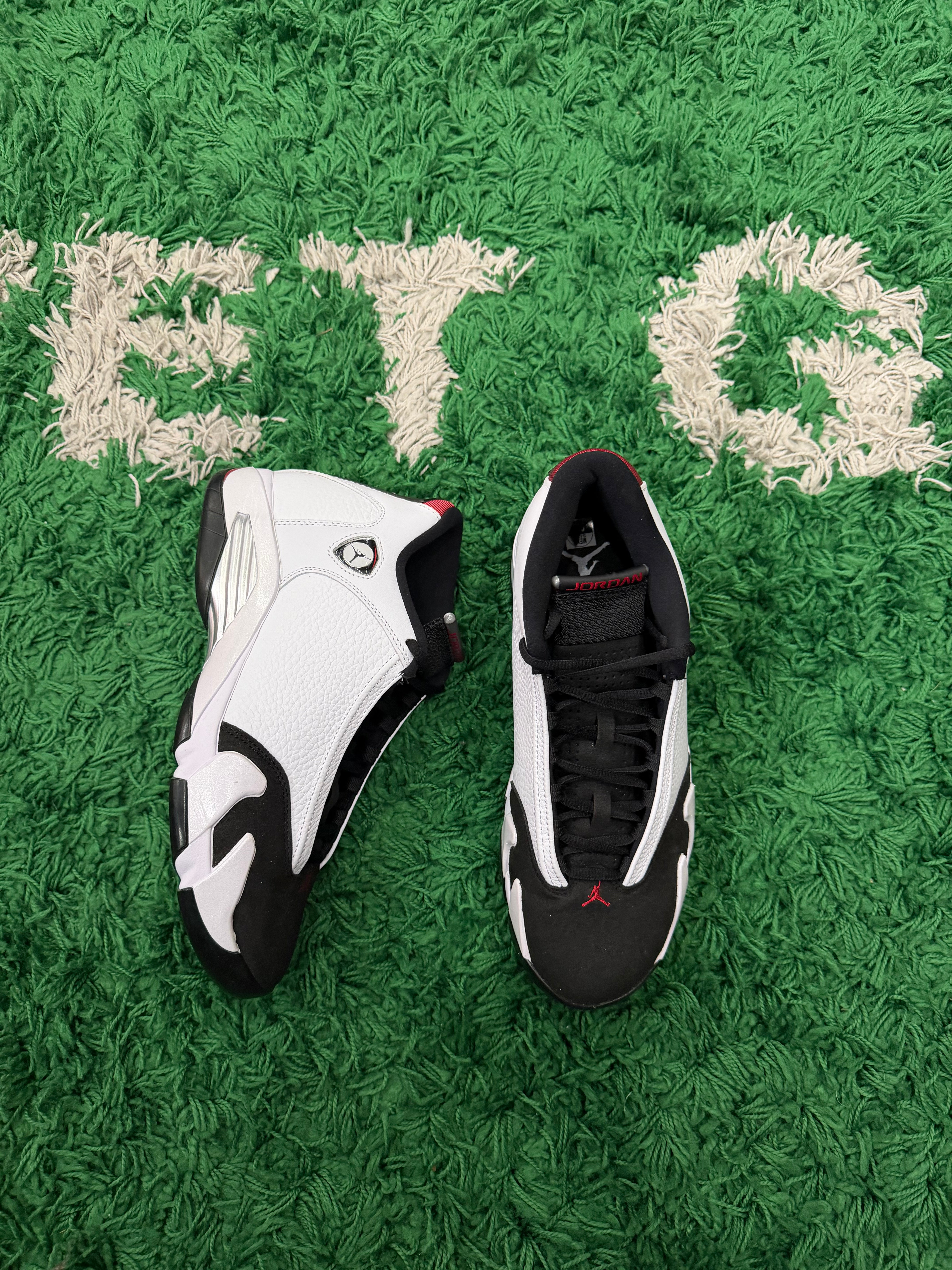 Jordan 14 Black Toe (VNDS)