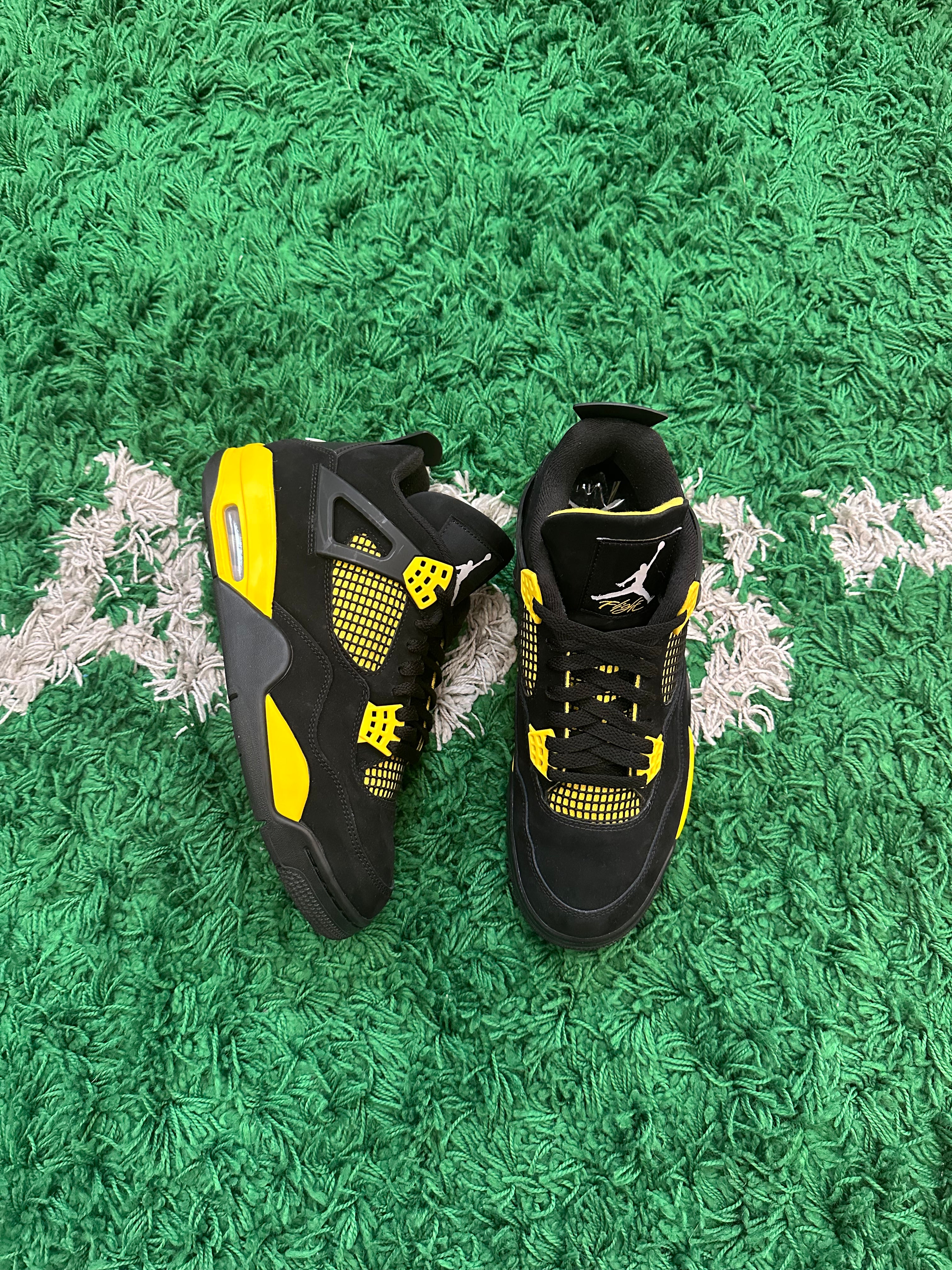 Jordan 4 Thunder (VNDS)