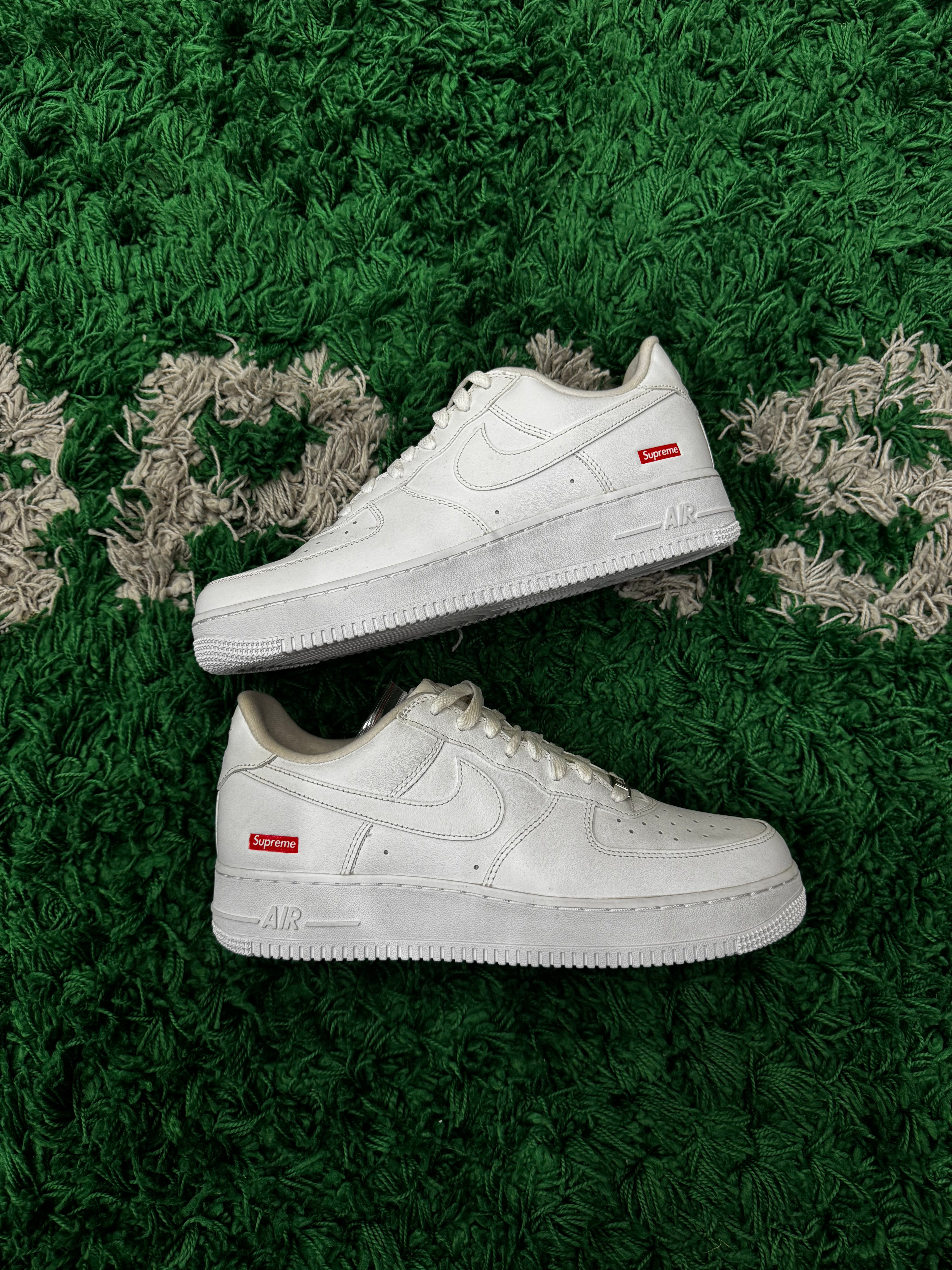 Nike Air Force 1 Low Supreme White (Worn once)