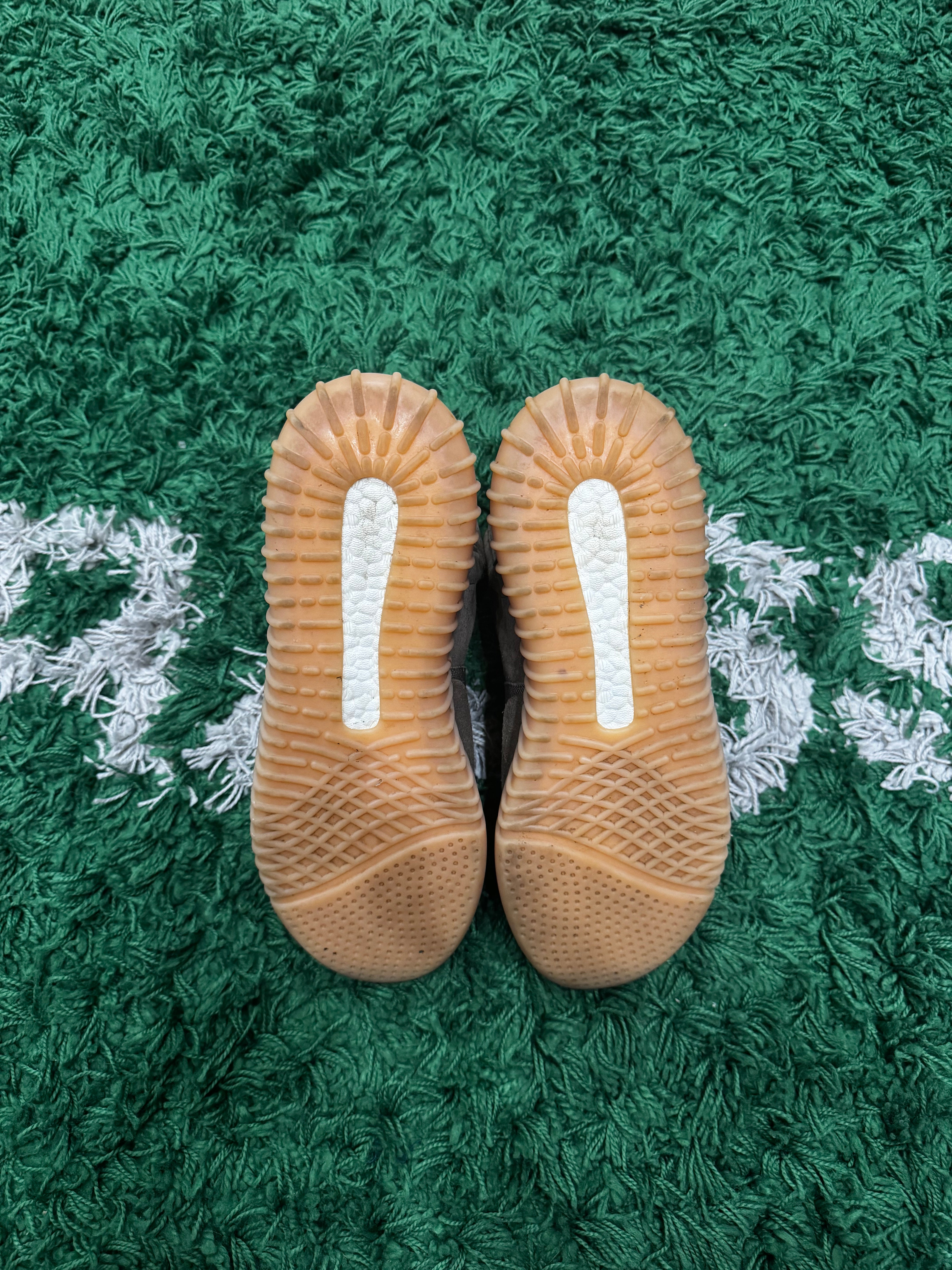 Yeezy 750 Chocolate (VNDS)