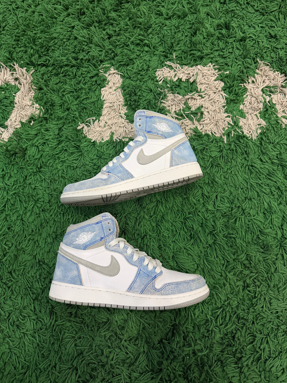 Jordan 1 Hyper Royal (VNDS)