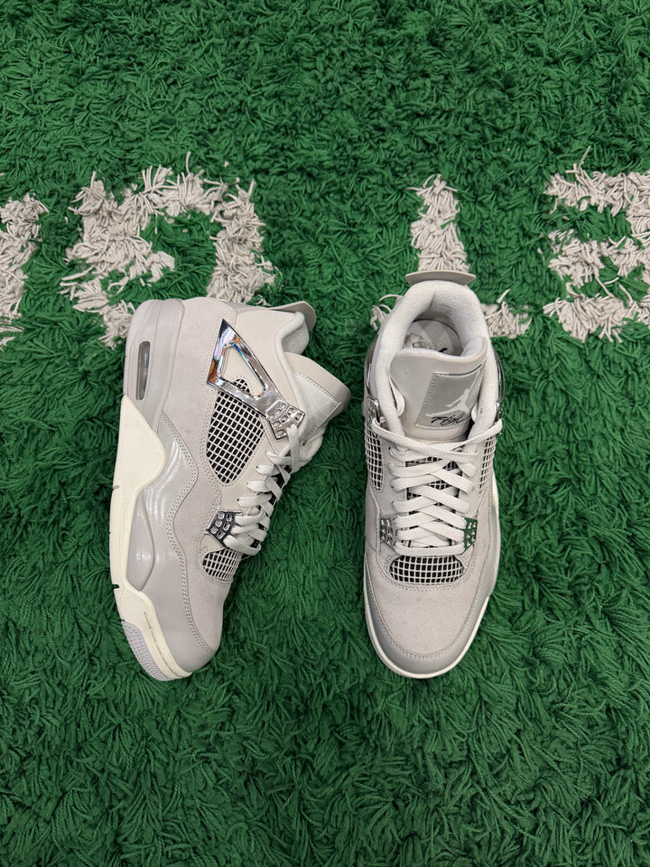 Jordan 4 Frozen Moments (VNDS)