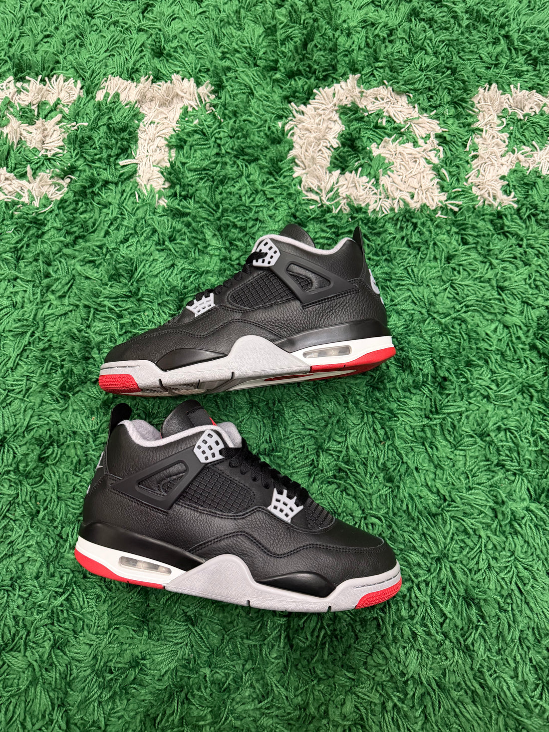 Jordan 4 Bred Reimagined (VNDS)