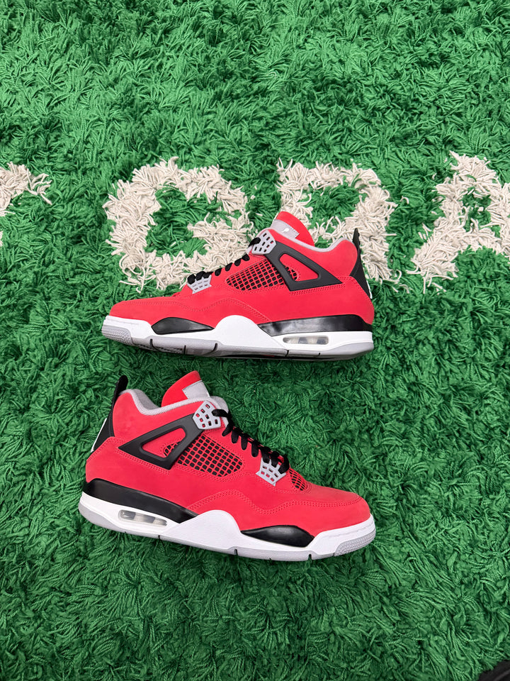 Jordan 4 Toro Bravo (VNDS)