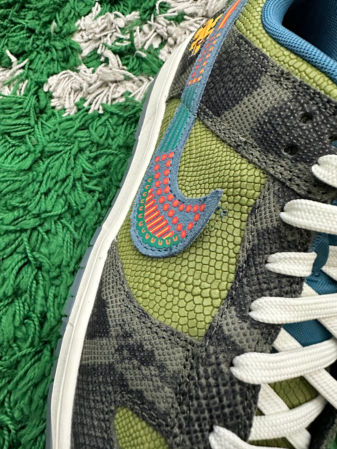 Nike Dunk Low Siempre Familia (Defected)