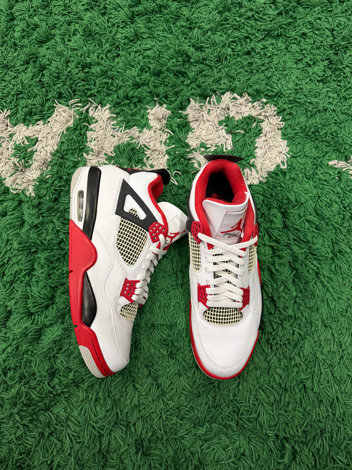 Jordan 4 Fire Red (VNDS)