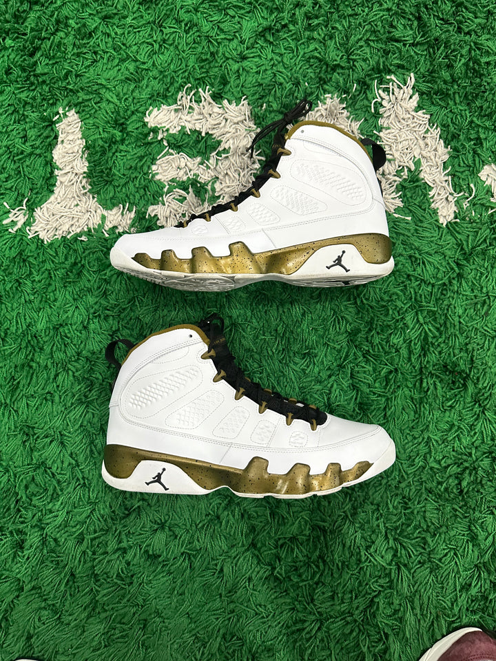 Jordan 9 Statue (VNDS)