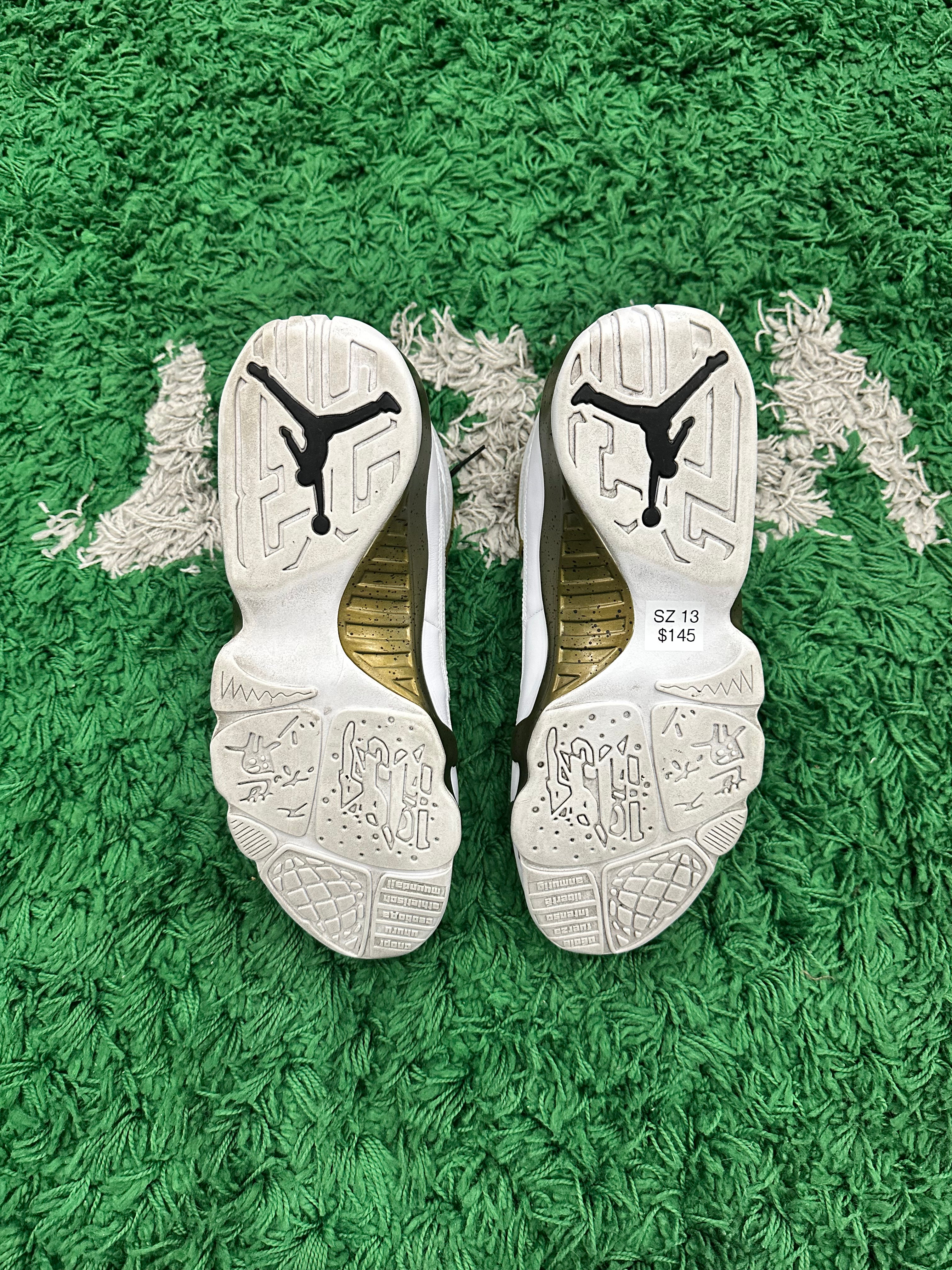 Jordan 9 Statue (VNDS)