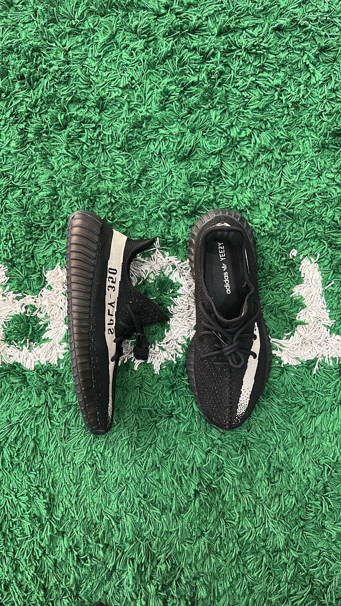 Yeezy 350 Core Black (VNDS)