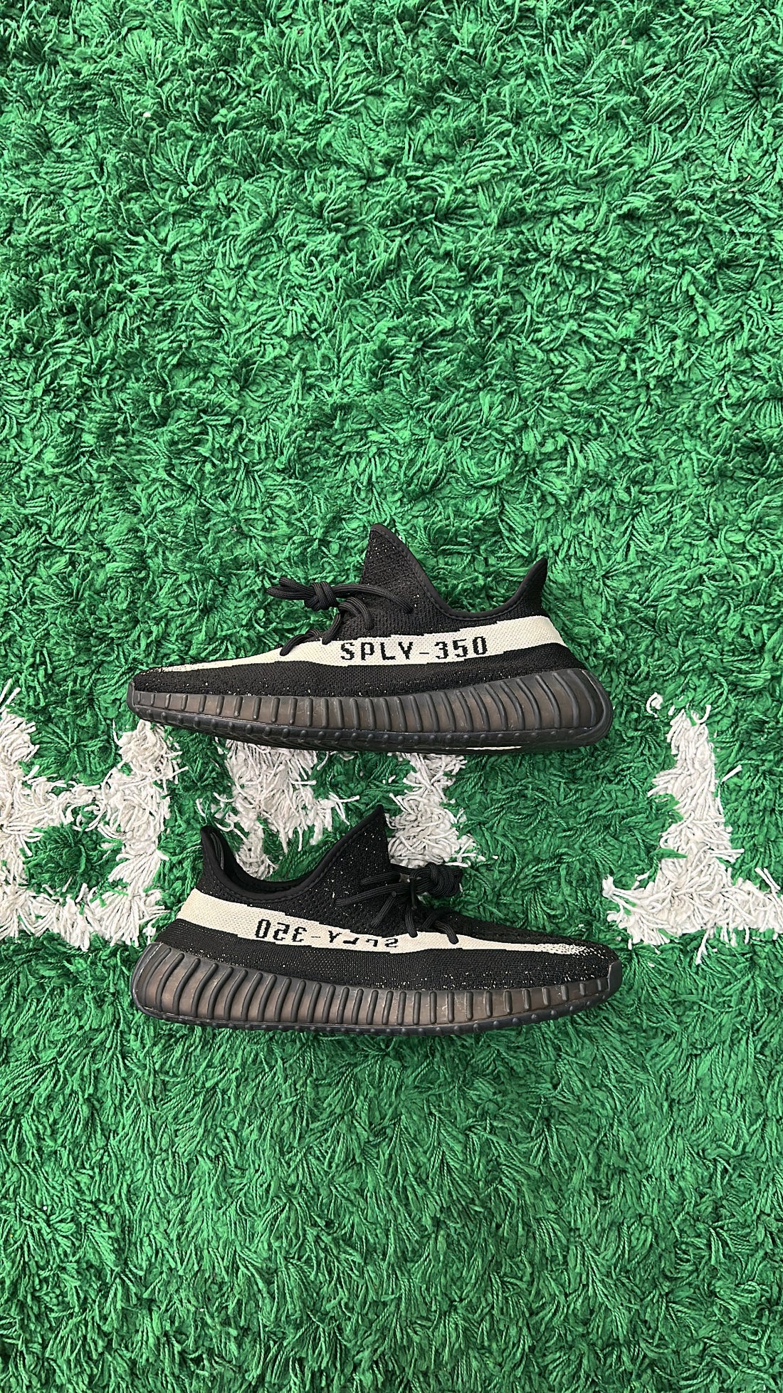 Yeezy 350 Core Black (VNDS)