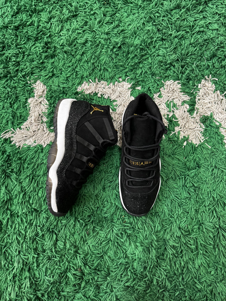 Jordan 11 Heiress Black Stingray (Tried on)