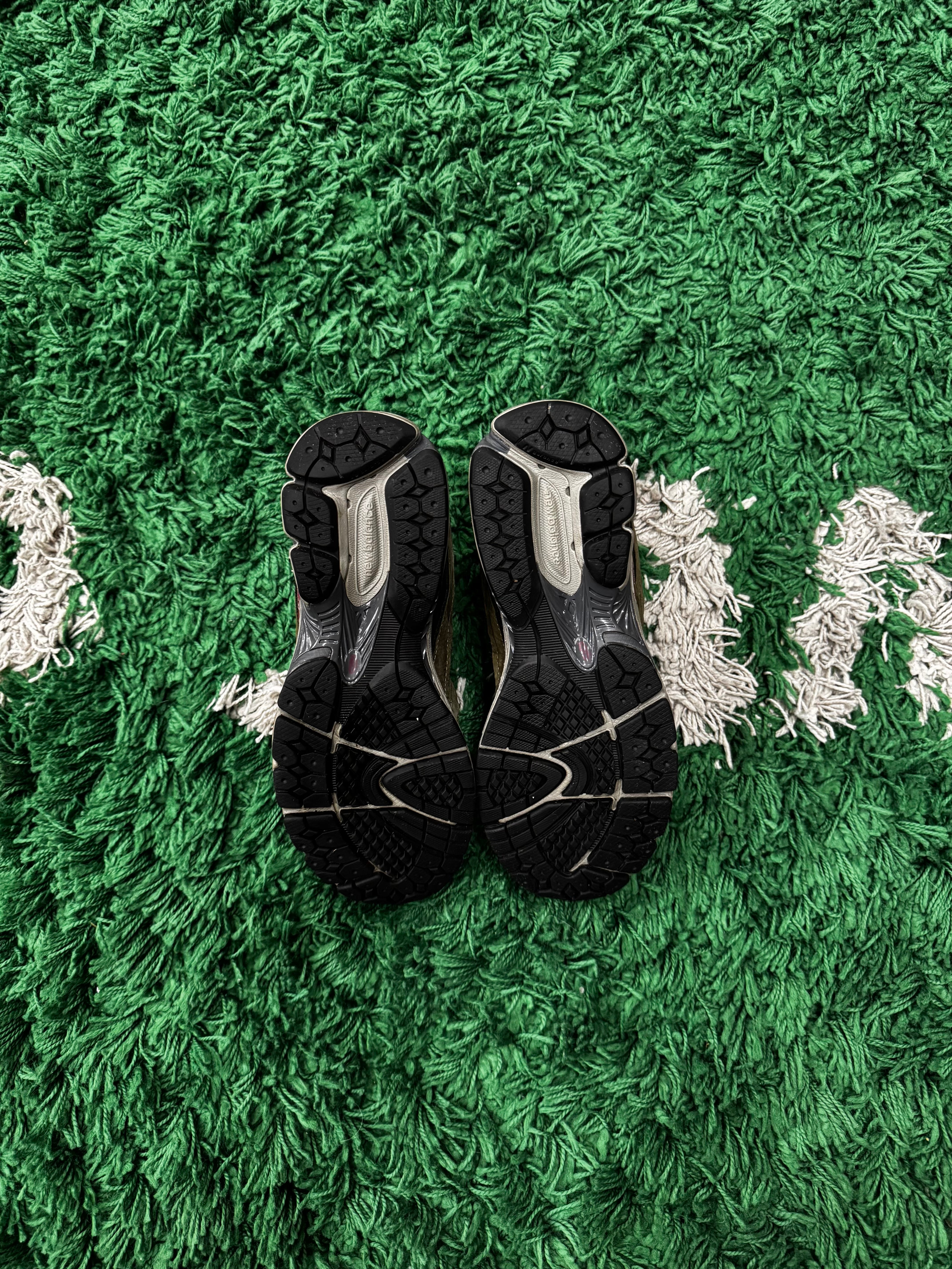 New Balance 2002R Protection Pack Dark Moss (NDS)