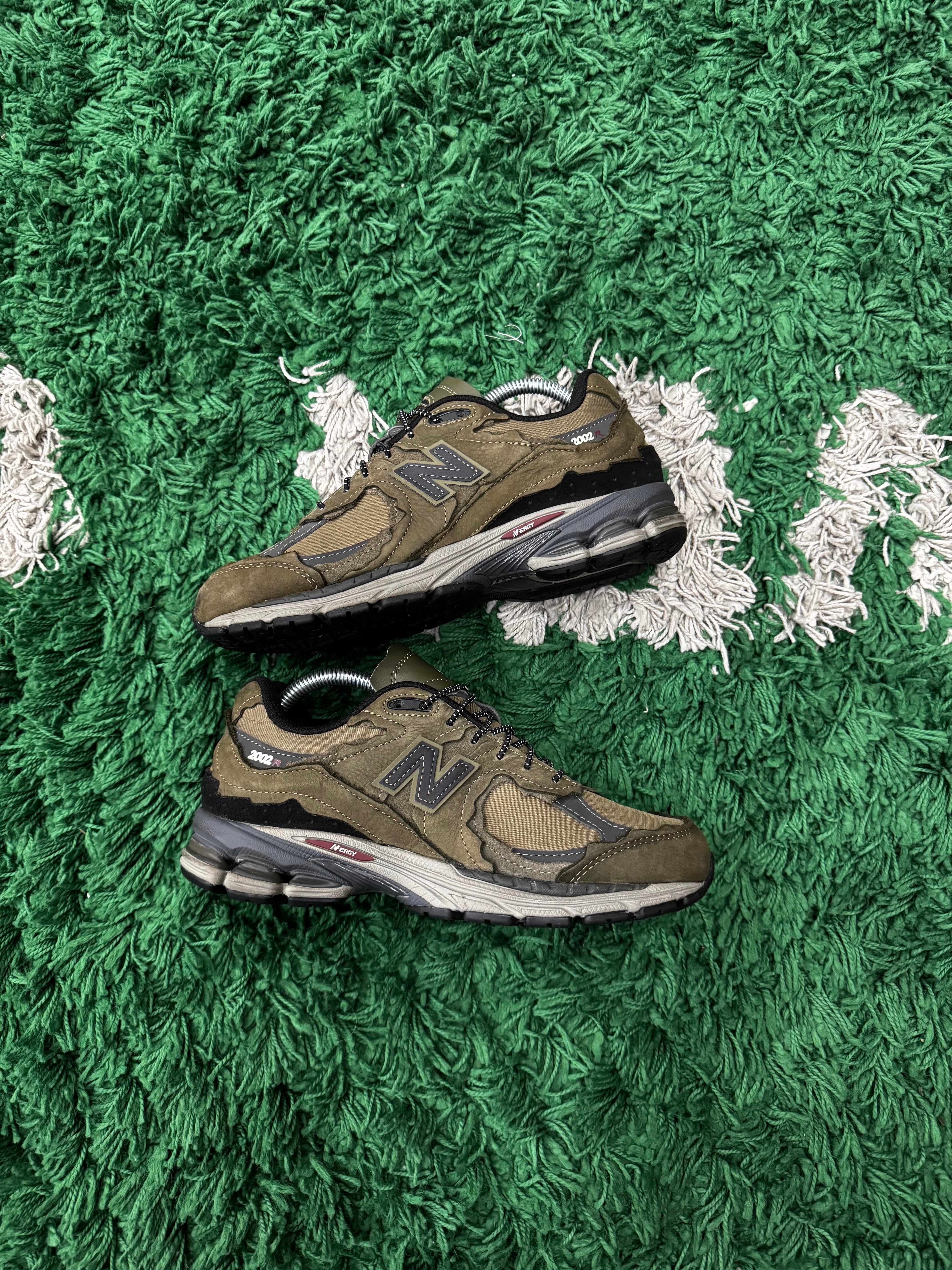 New Balance 2002R Protection Pack Dark Moss (NDS)