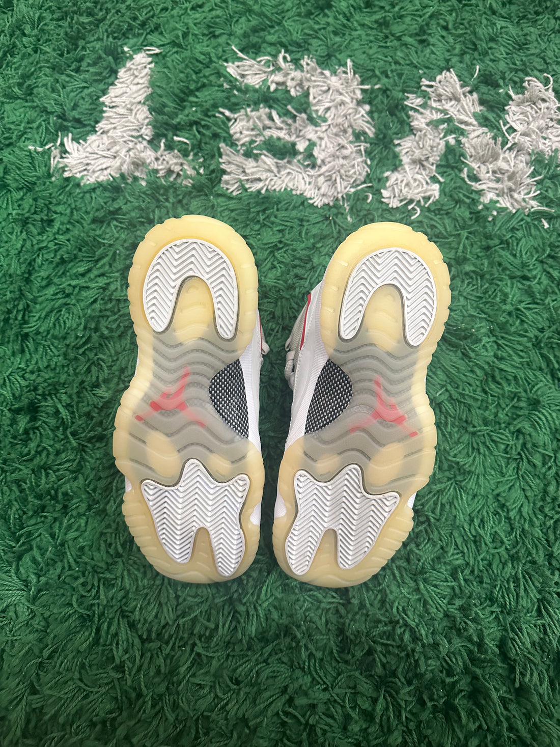 Jordan 11 Platinum Tint (VNDS)