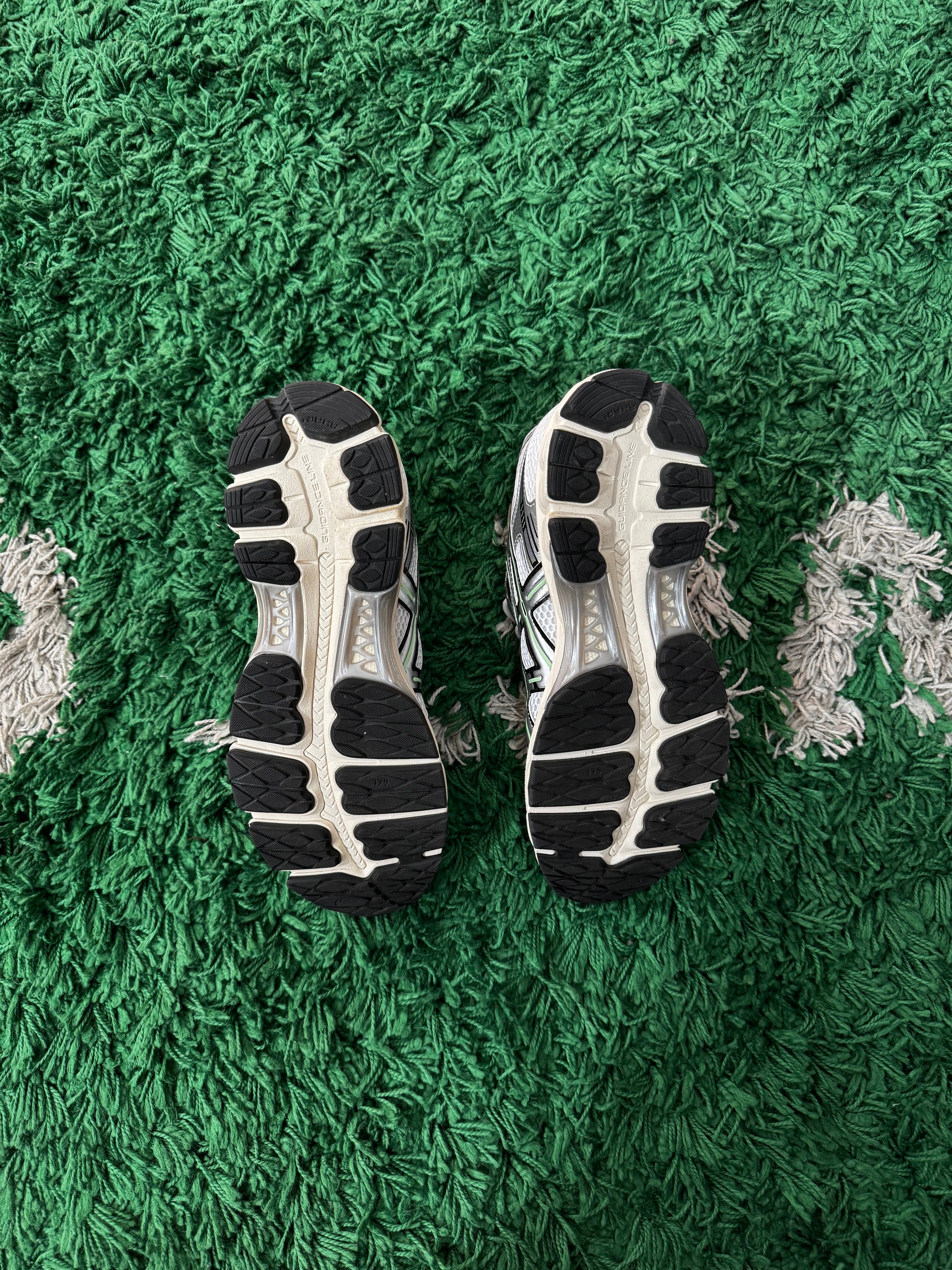 Asics Gel Kayano 12.1 Silver Green Orange (Worn once)