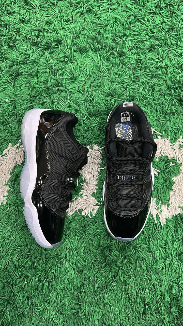 VNDS Jordan 11 space jam low