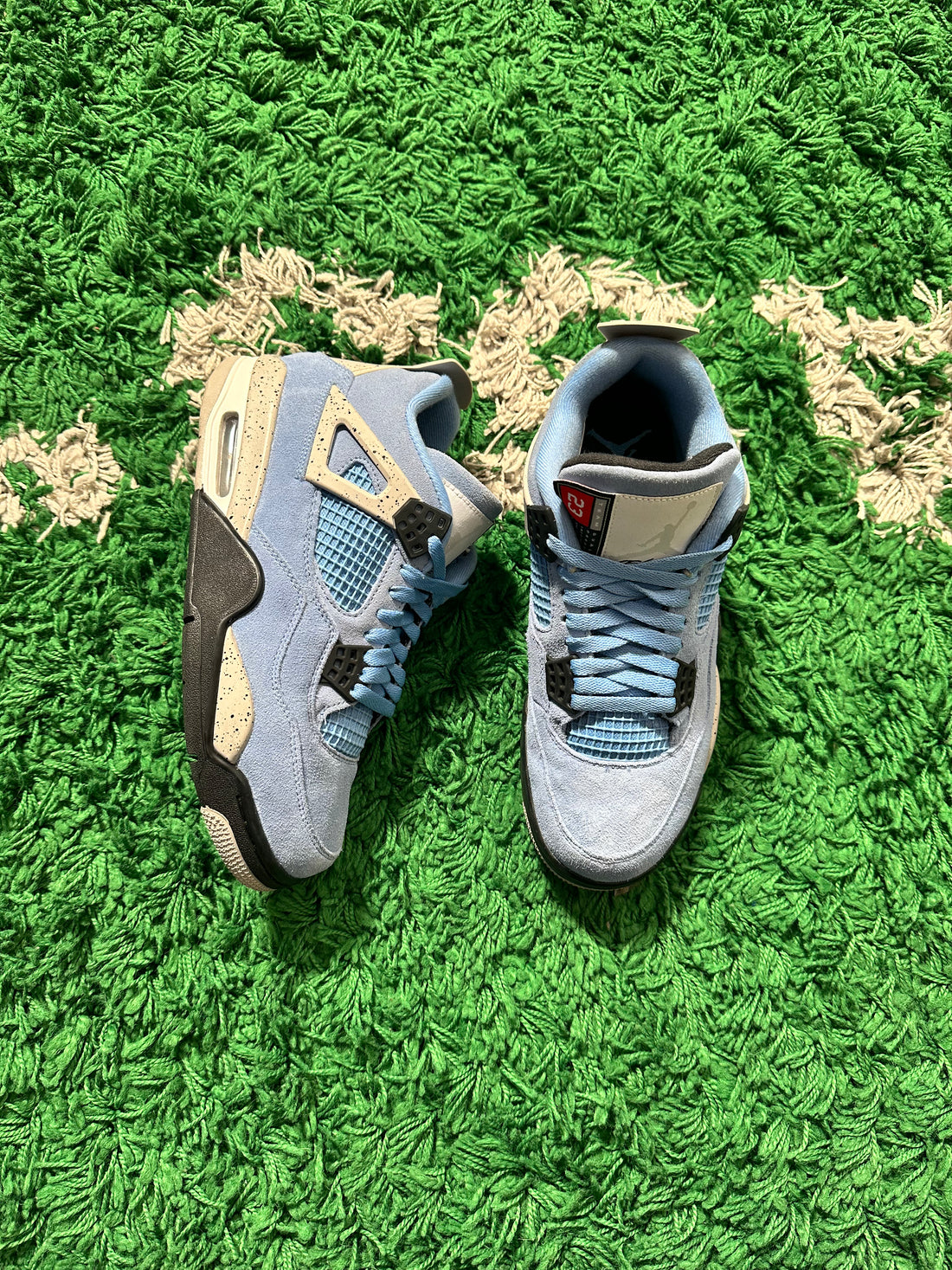 Jordan 4 University Blue (VNDS)