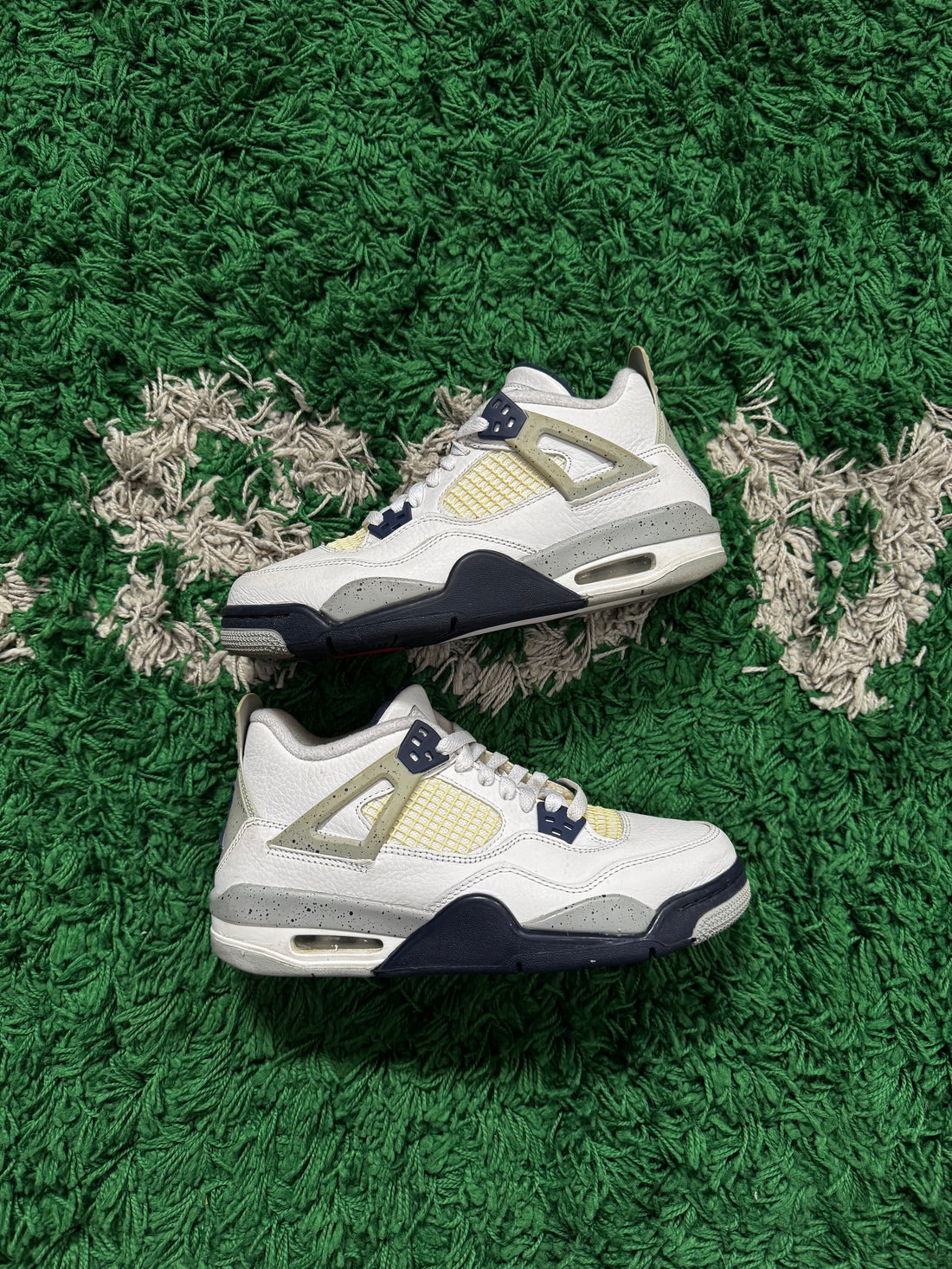 Jordan 4 Midnight Navy (Preowned)