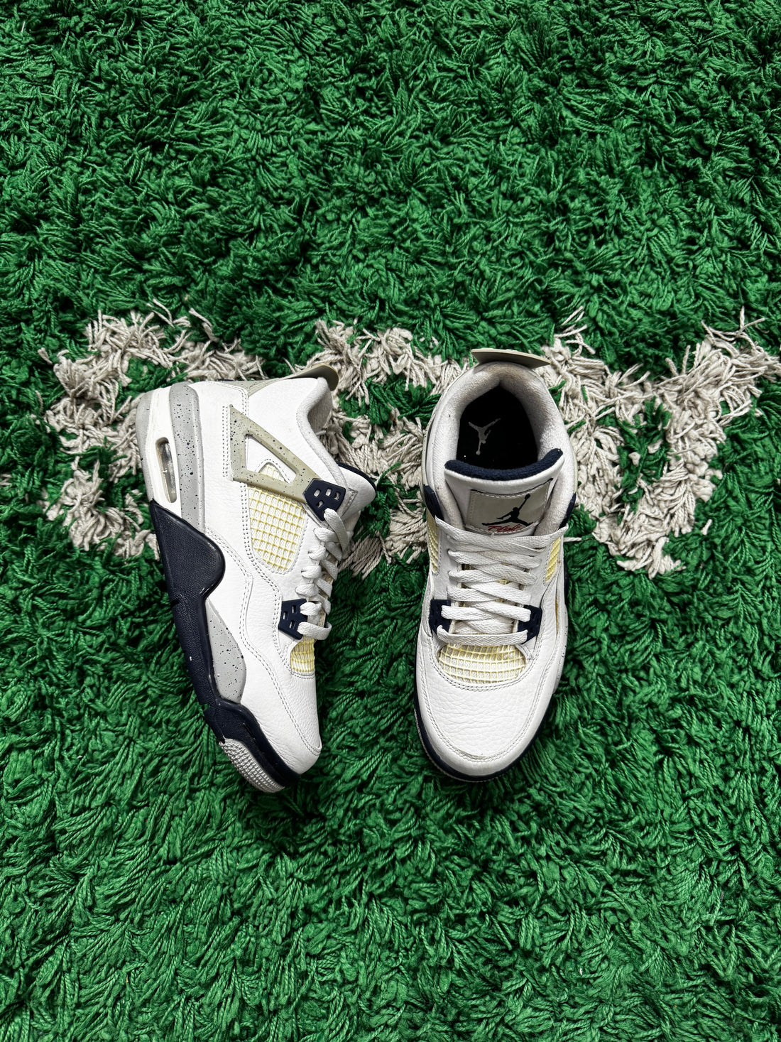 Jordan 4 Midnight Navy (Preowned)