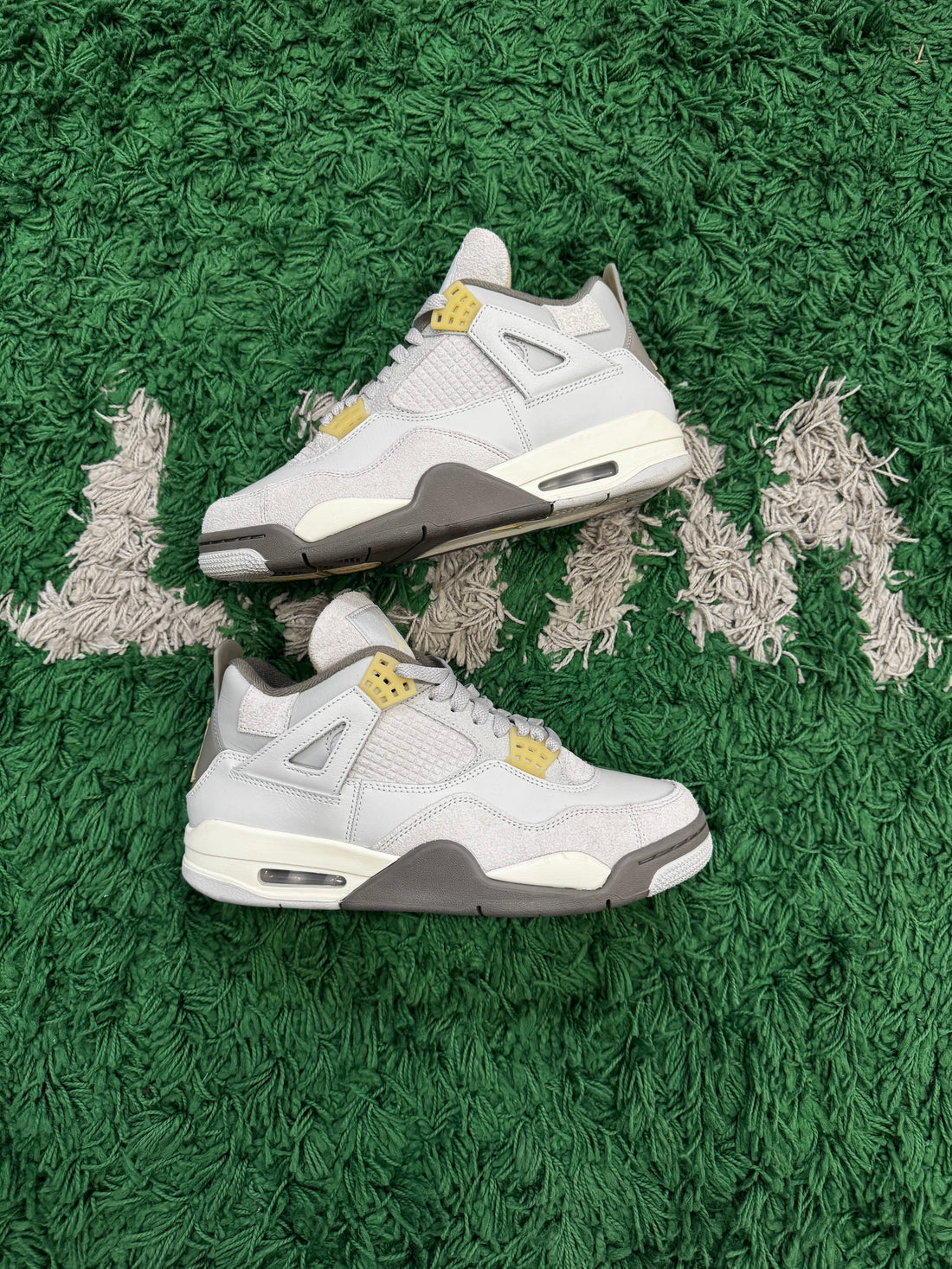 Jordan 4 Craft Photon Dust (VNDS)
