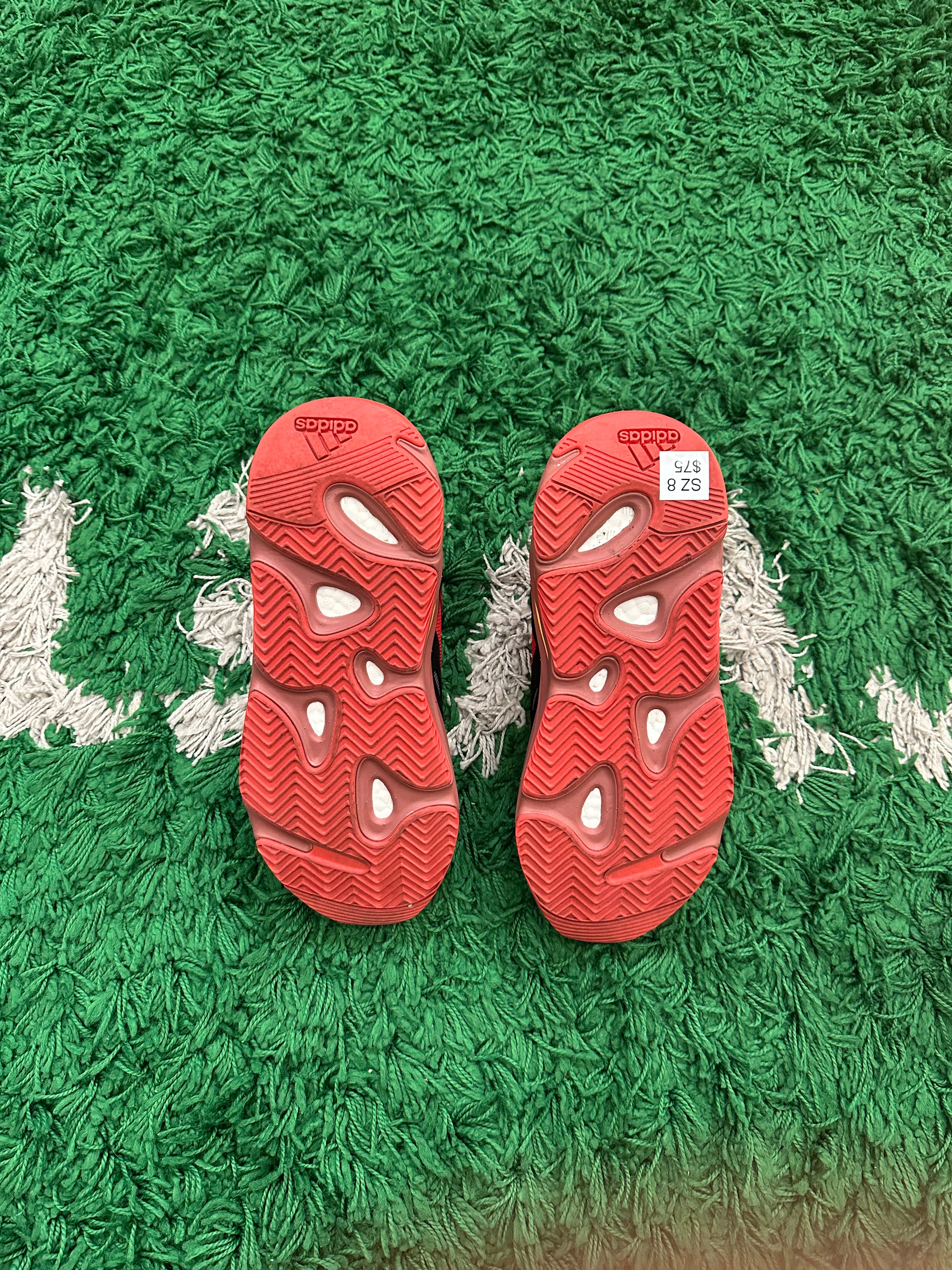 Yeezy 700 Hi-Res Red (VNDS)