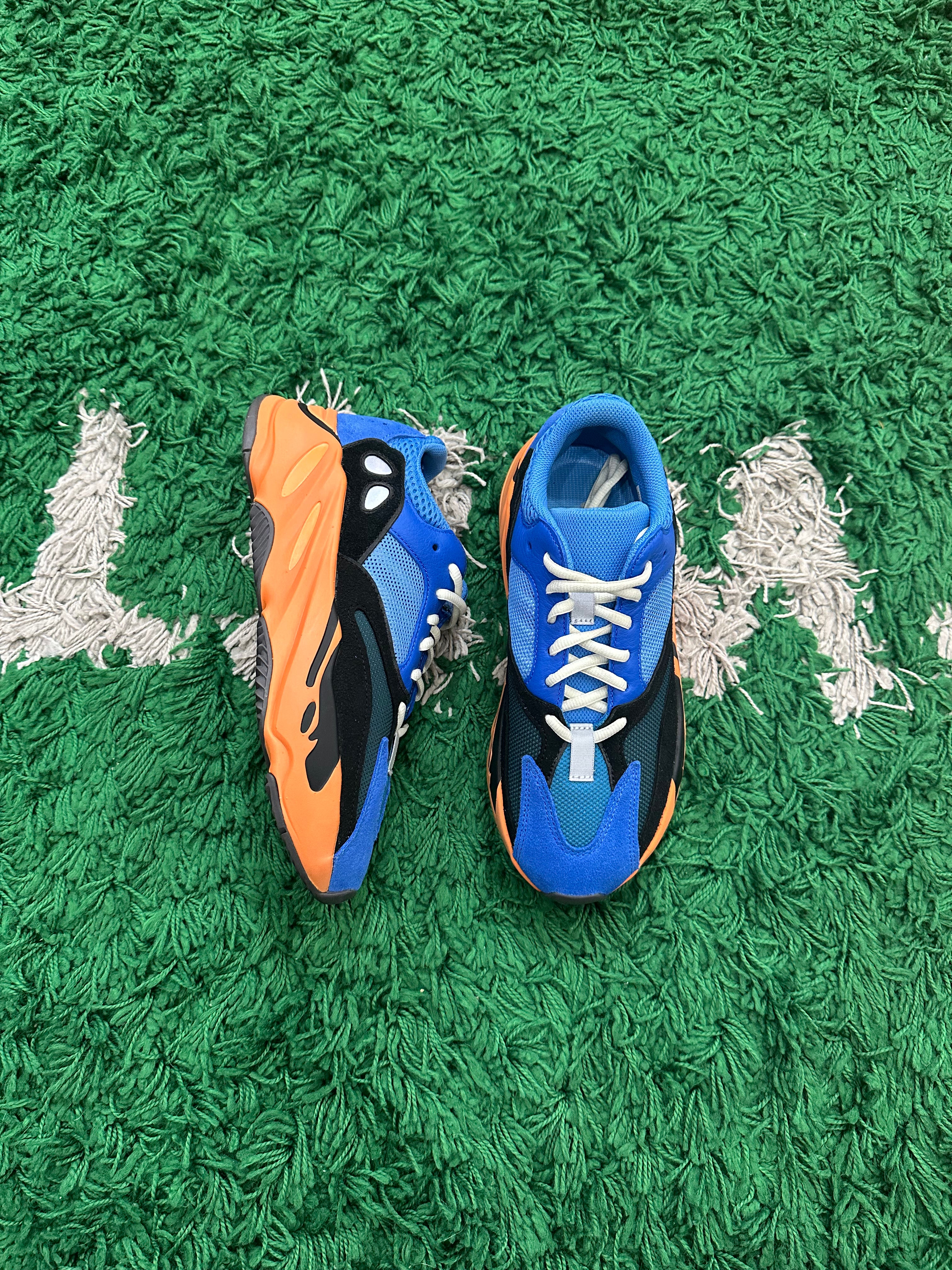 Yeezy 700 Bright Blue (VNDS)