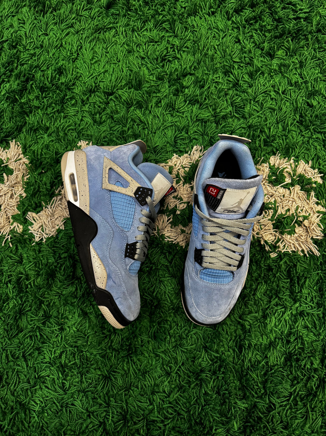 Jordan 4 University Blue (NDS)